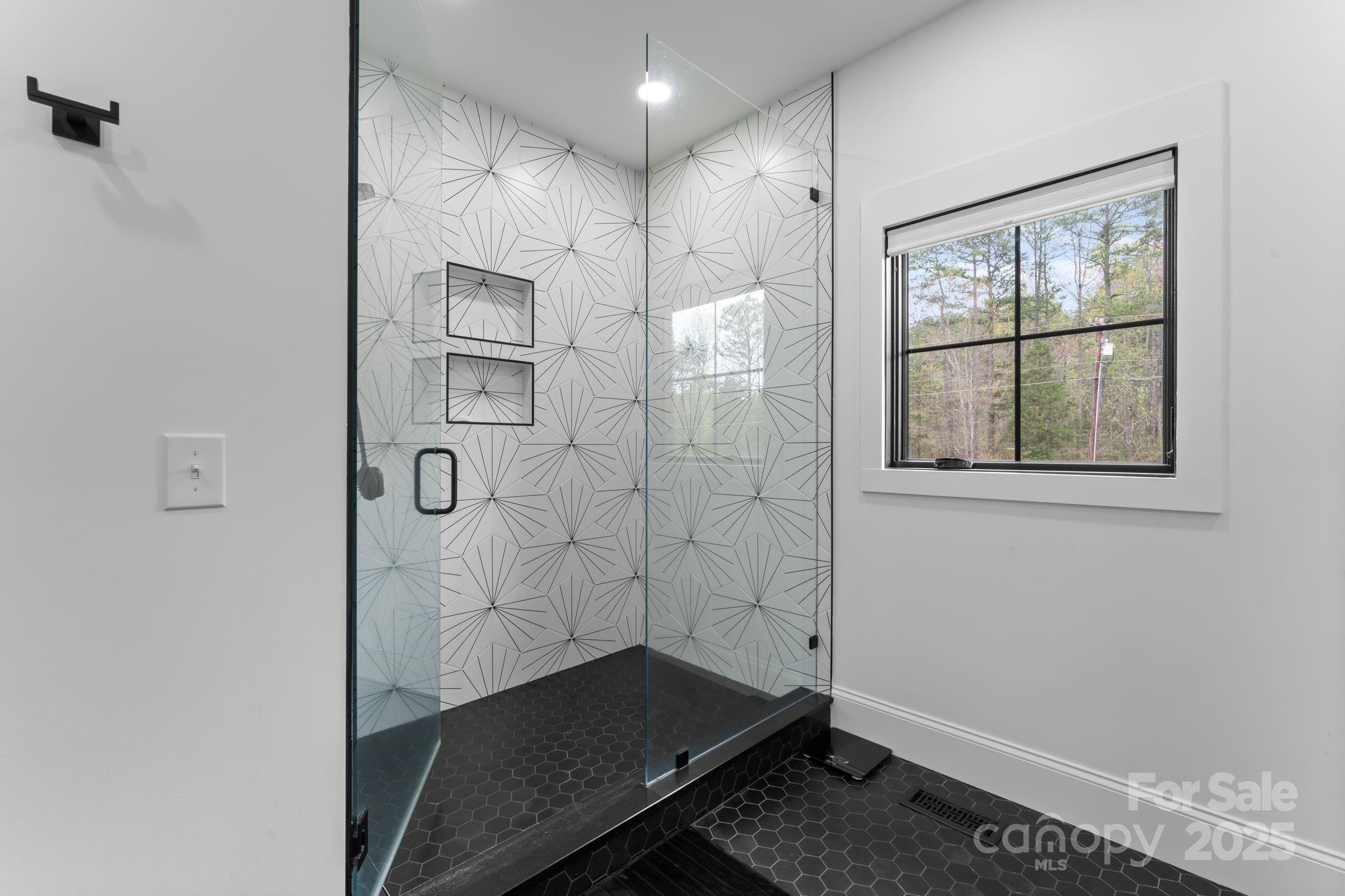 1575 Shinnville Road