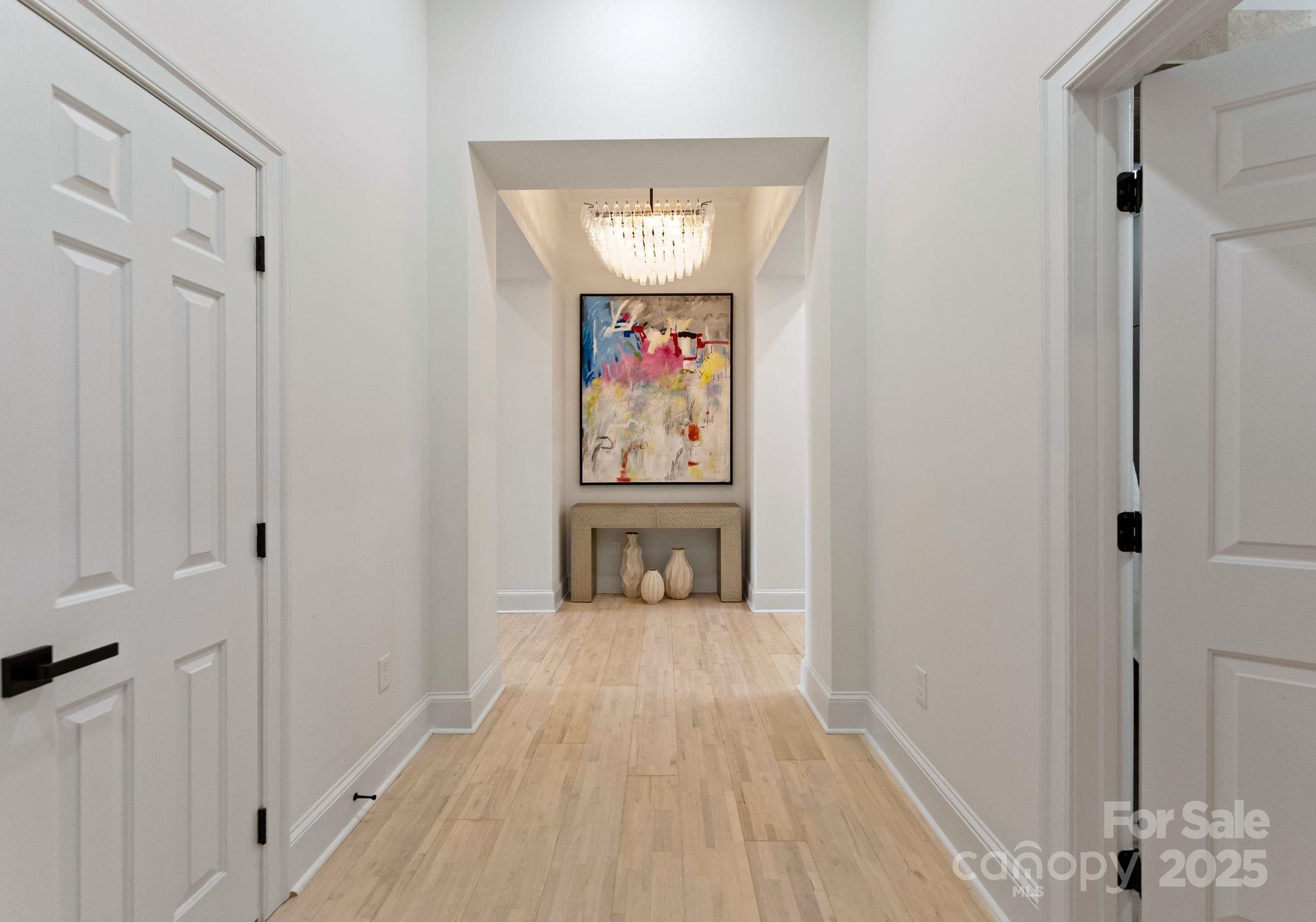 127 N Tryon Street Unit: 615