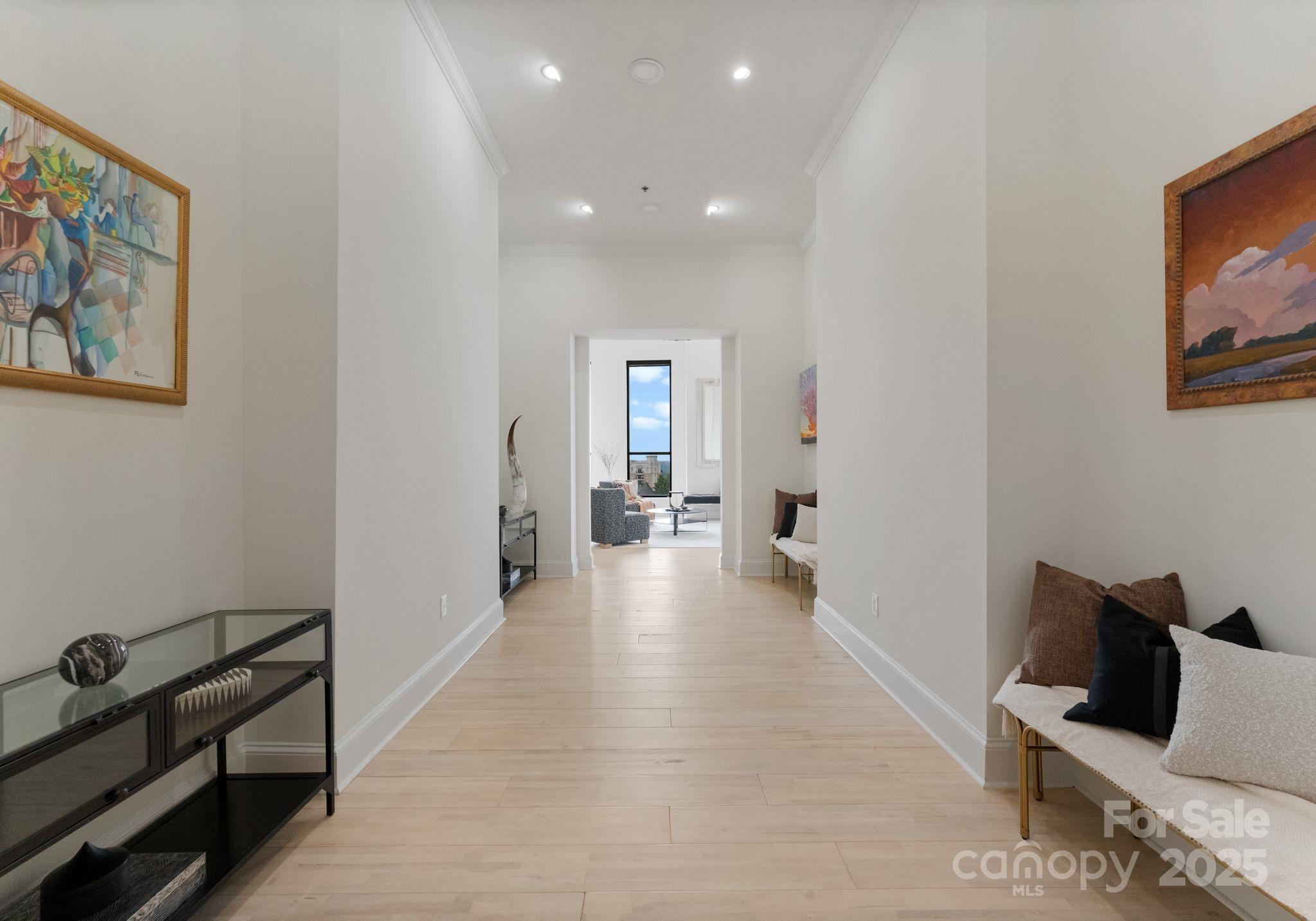 127 N Tryon Street Unit: 615