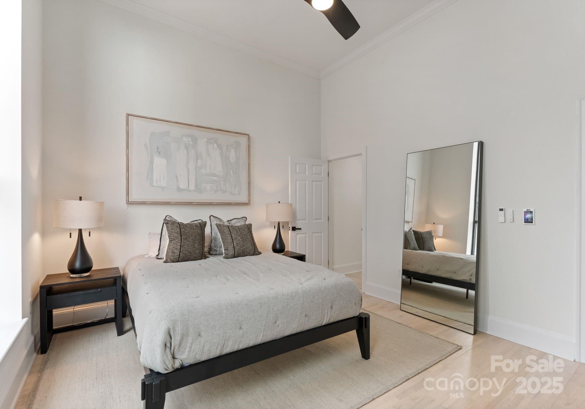 127 N Tryon Street Unit: 615