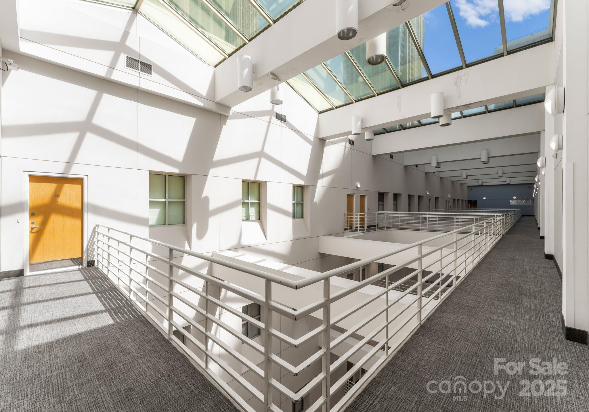 127 N Tryon Street Unit: 615