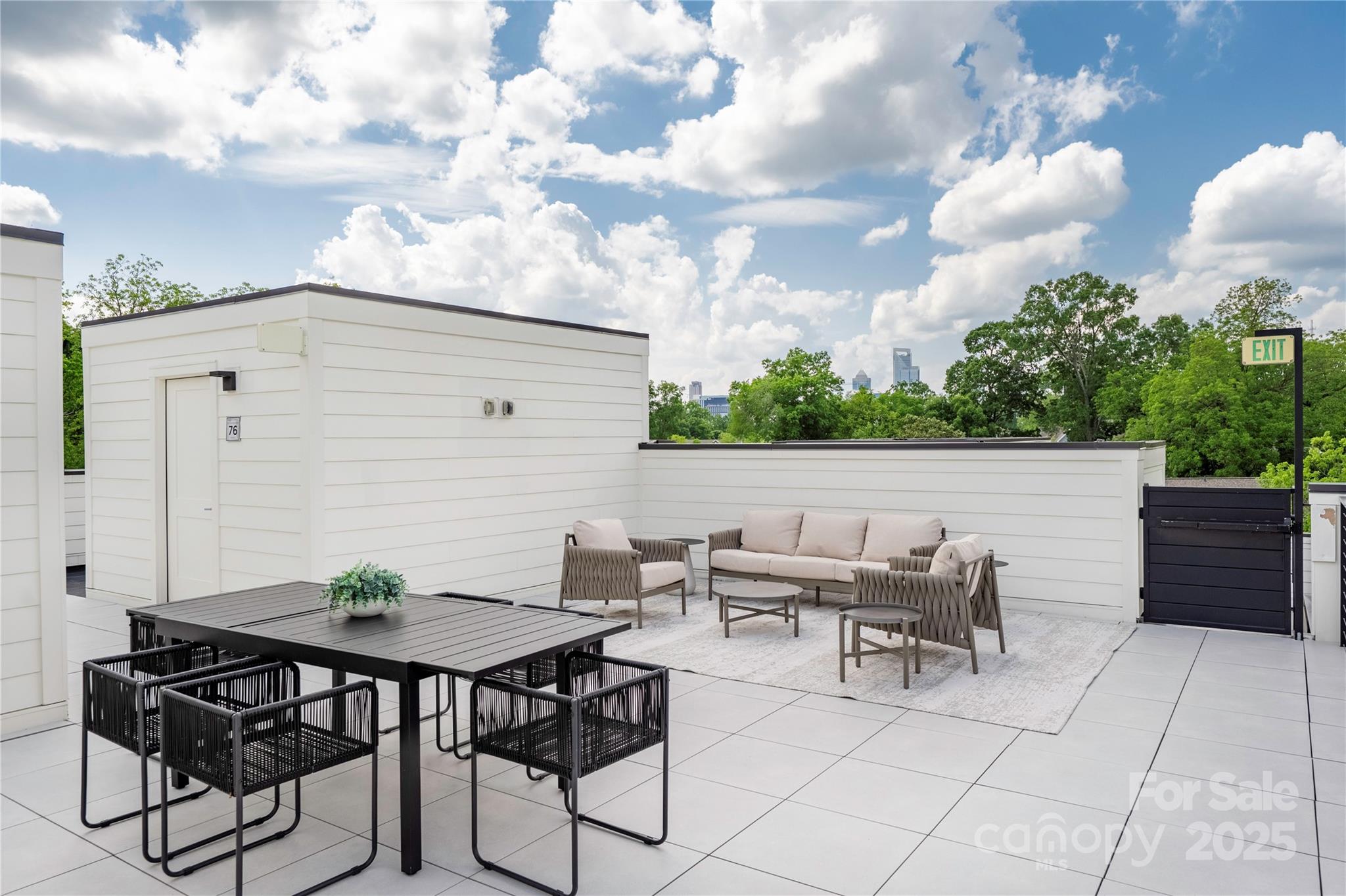 614 Queens Road