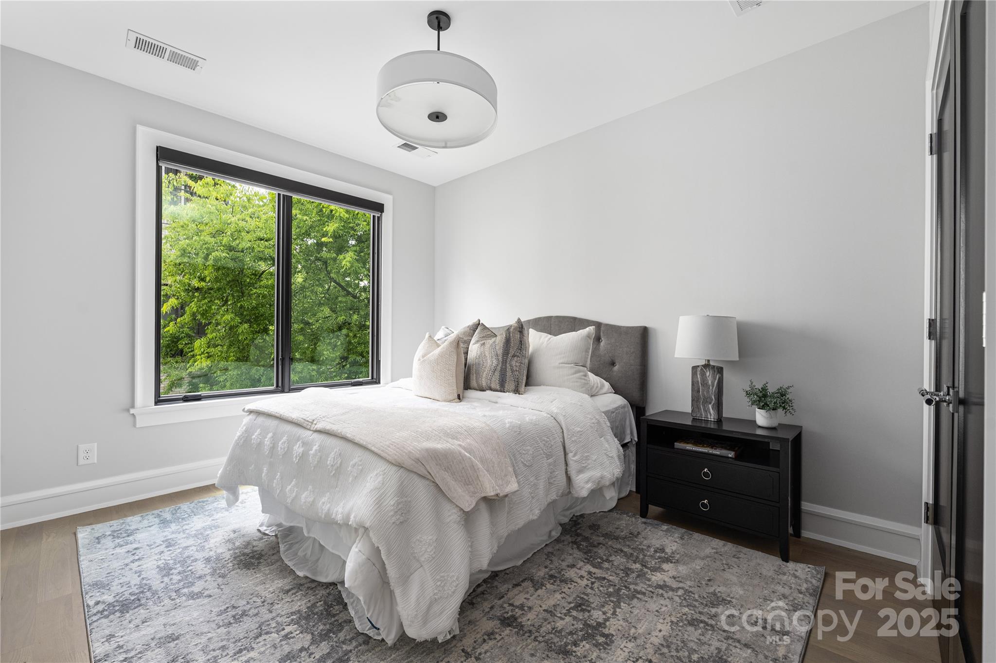 614 Queens Road