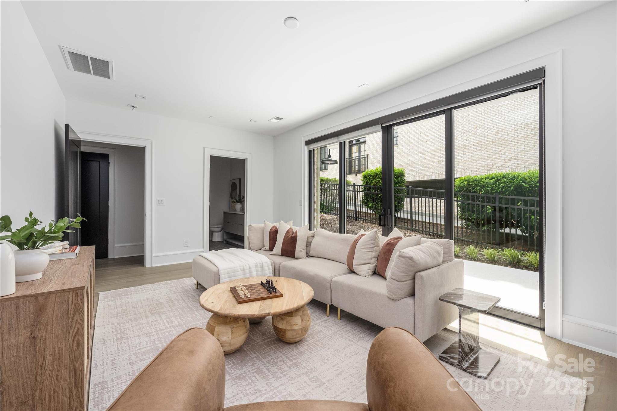 614 Queens Road