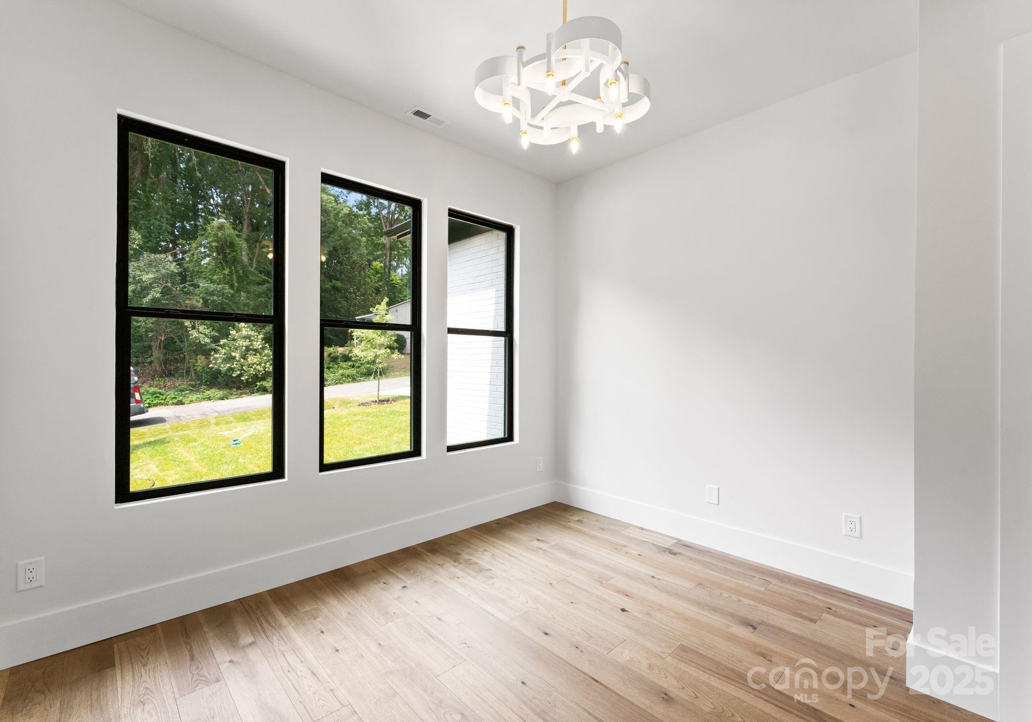 1626 Burtonwood Circle