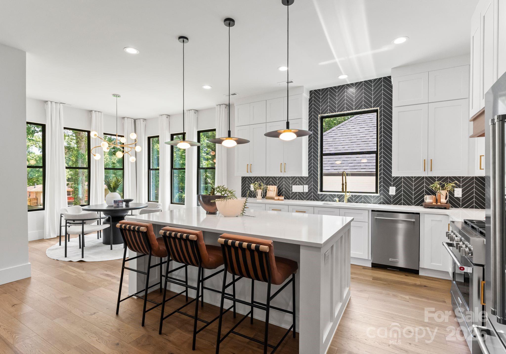 1626 Burtonwood Circle
