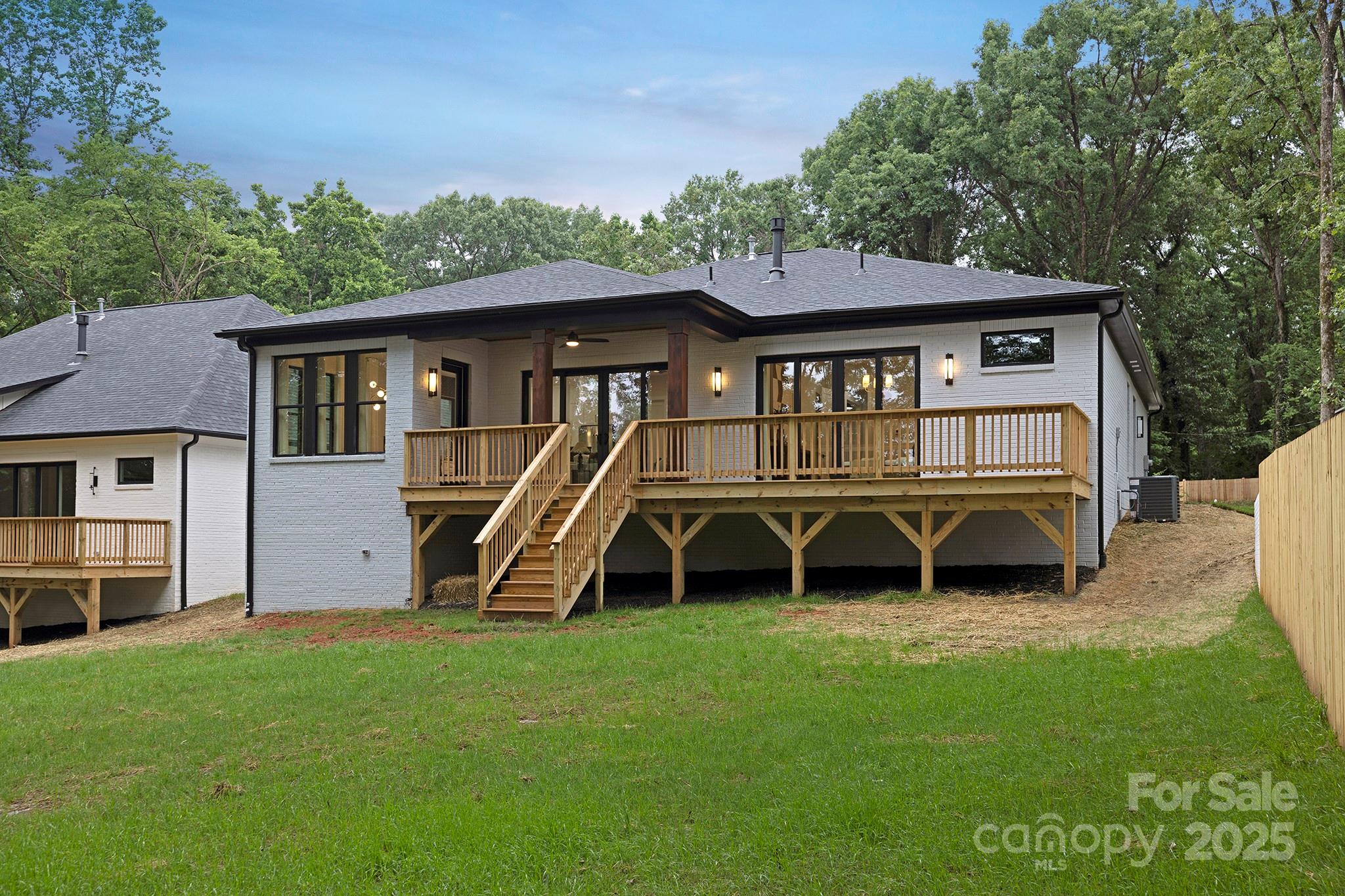 1626 Burtonwood Circle