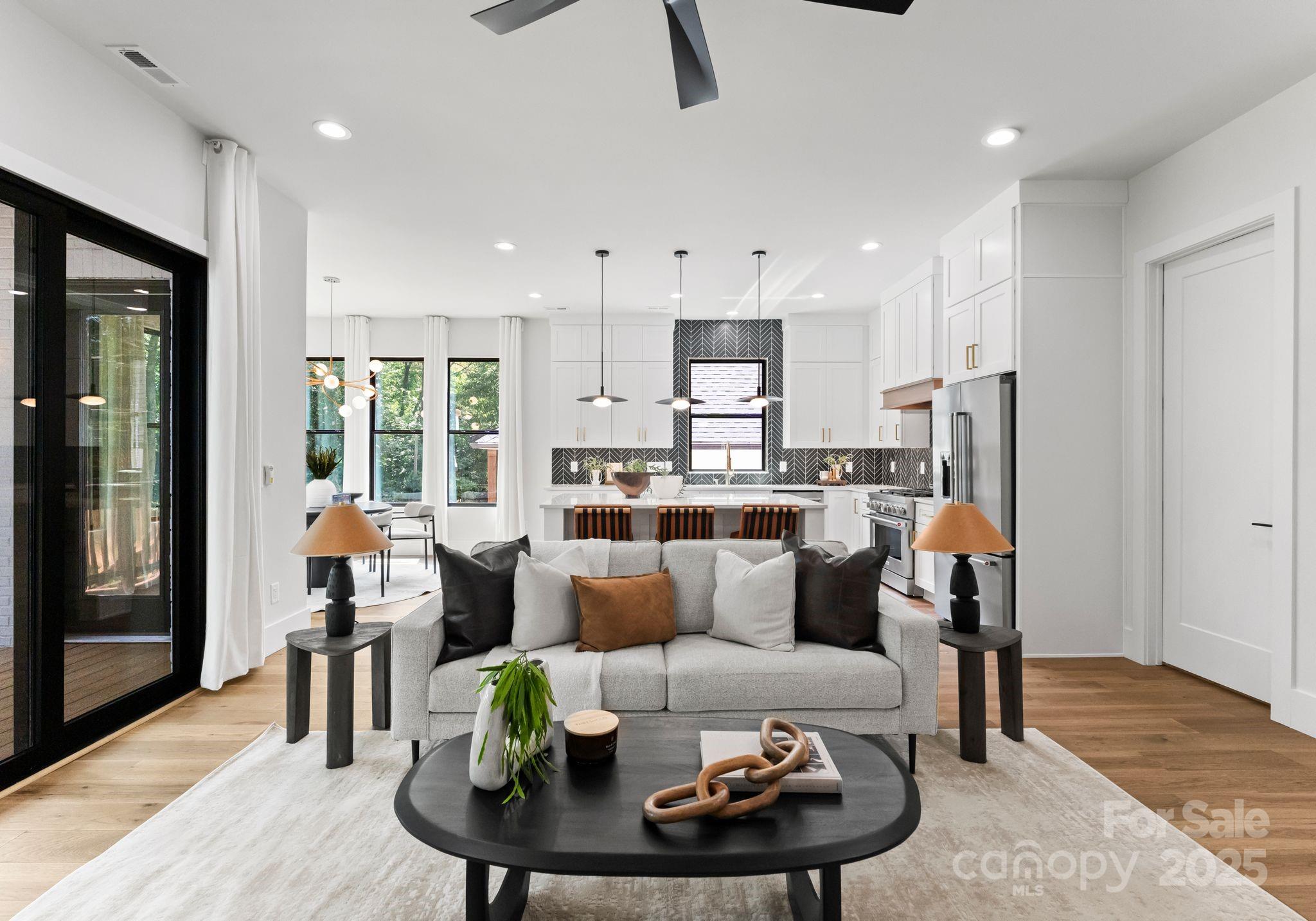 1626 Burtonwood Circle