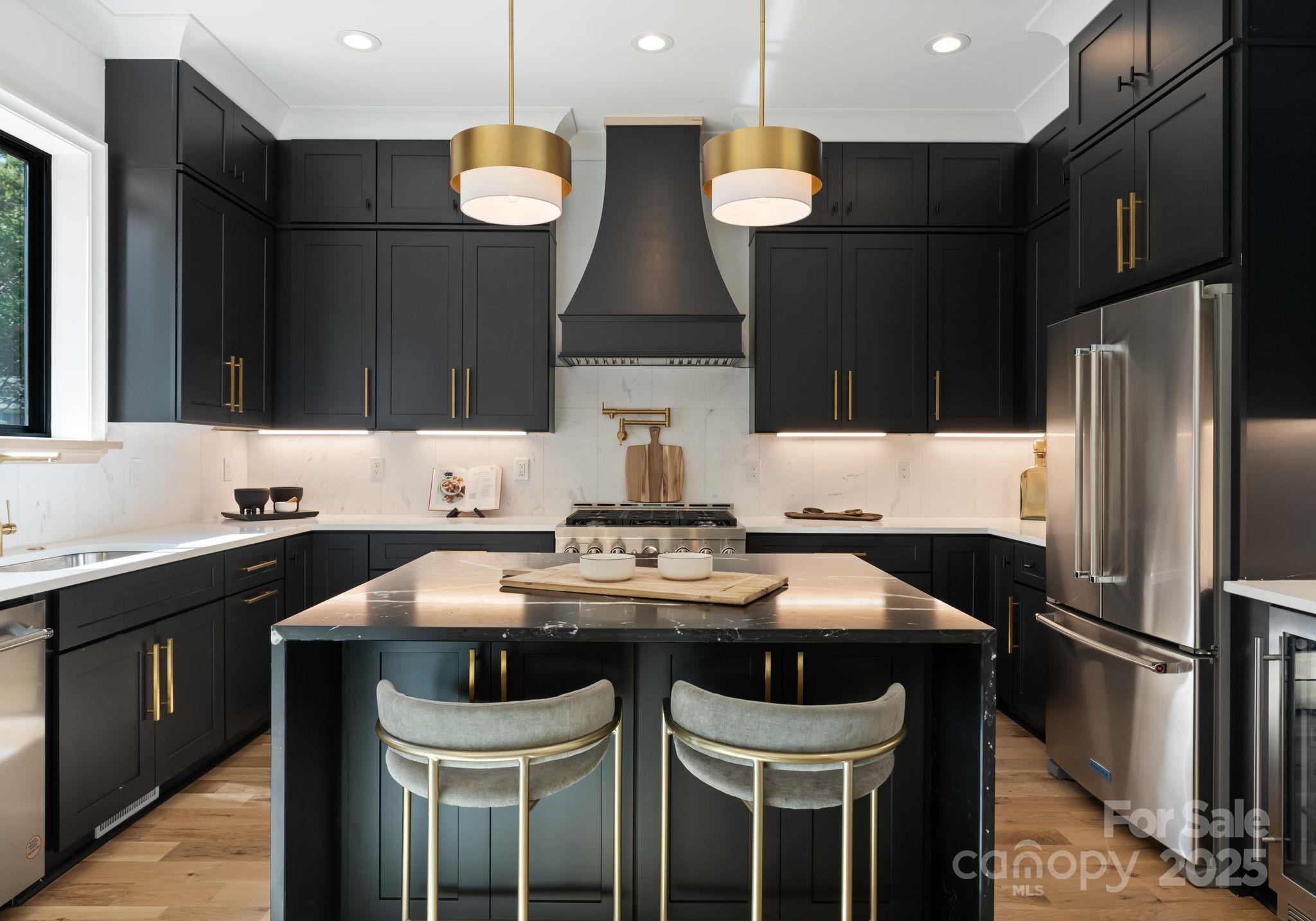 721 Hillside Avenue Unit: 2