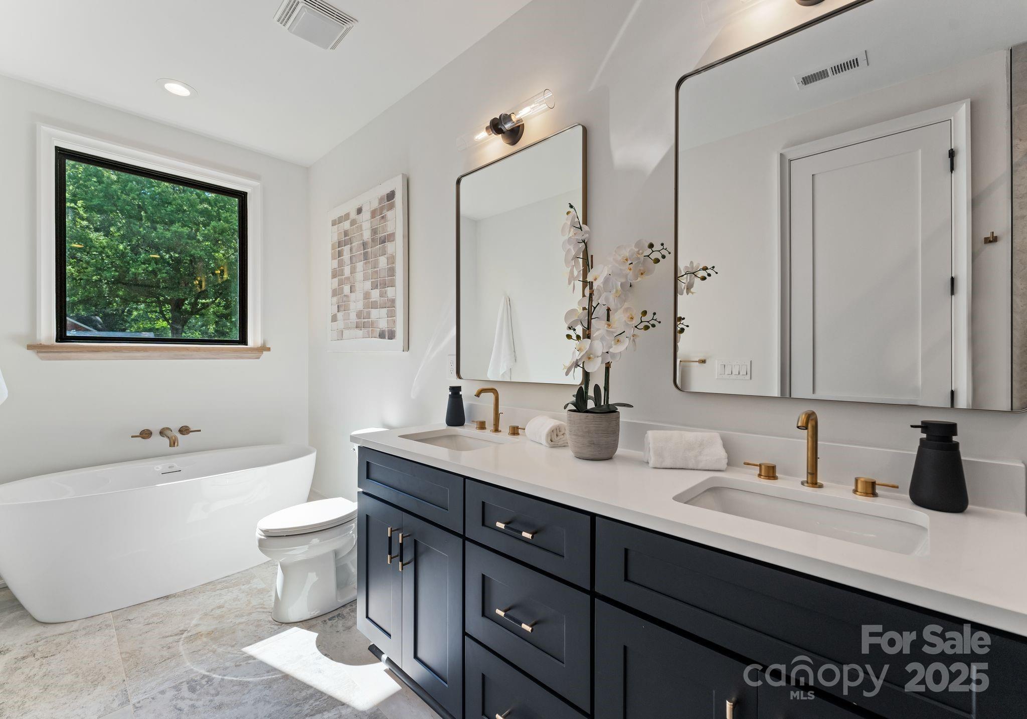 721 Hillside Avenue Unit: 2