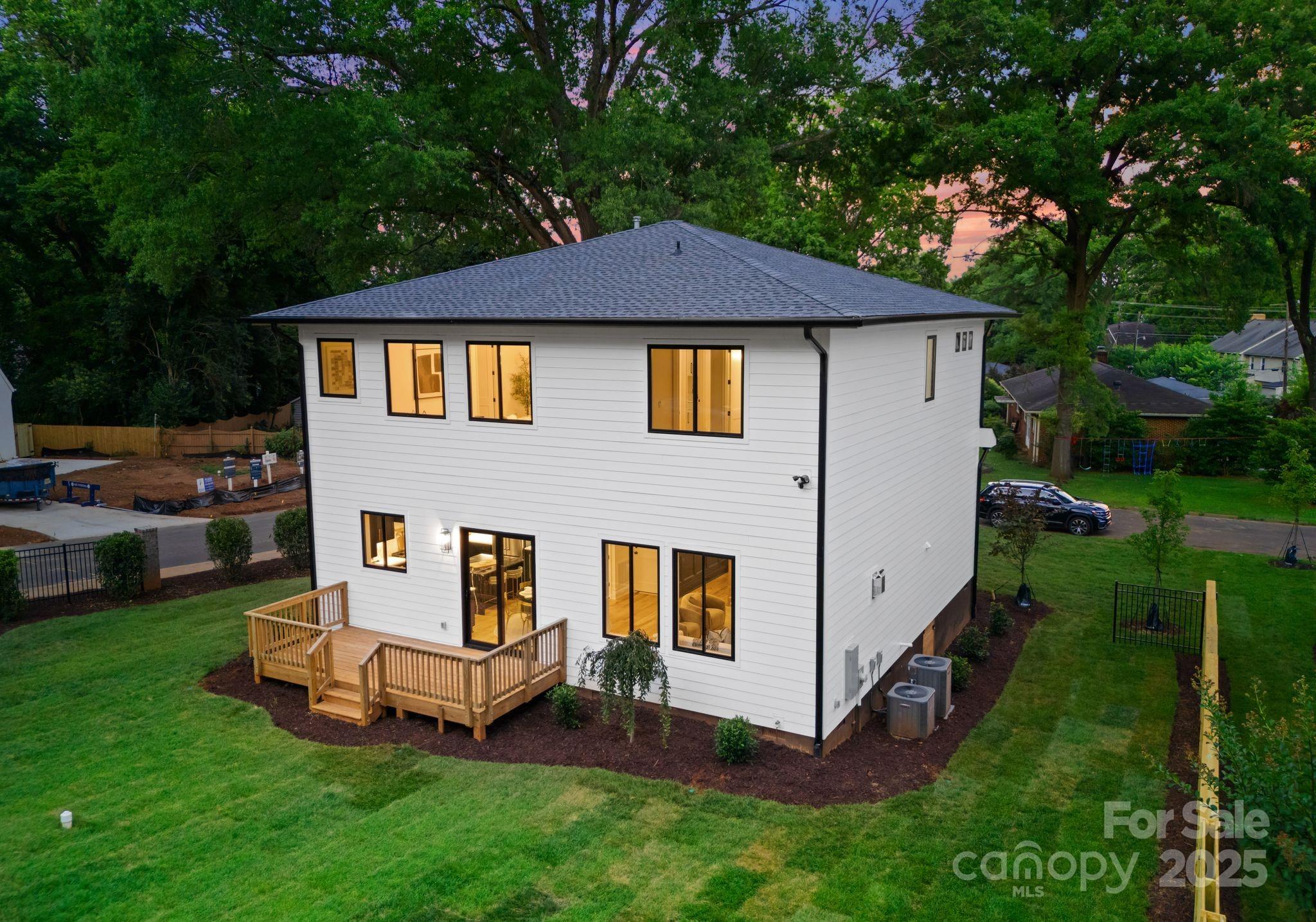 721 Hillside Avenue Unit: 2