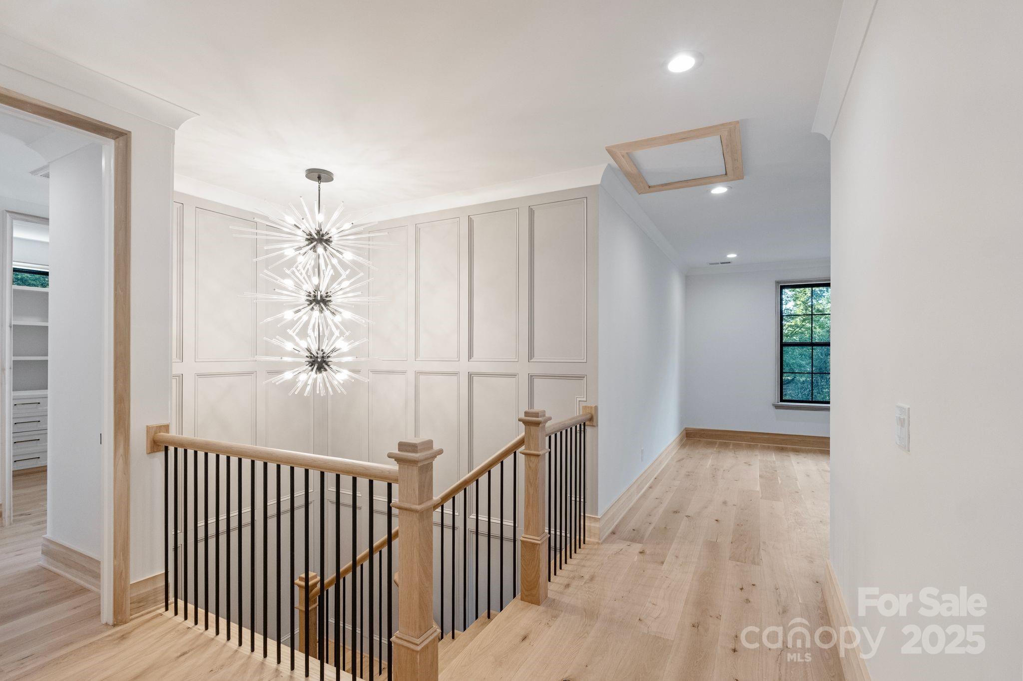 725 Hillside Avenue