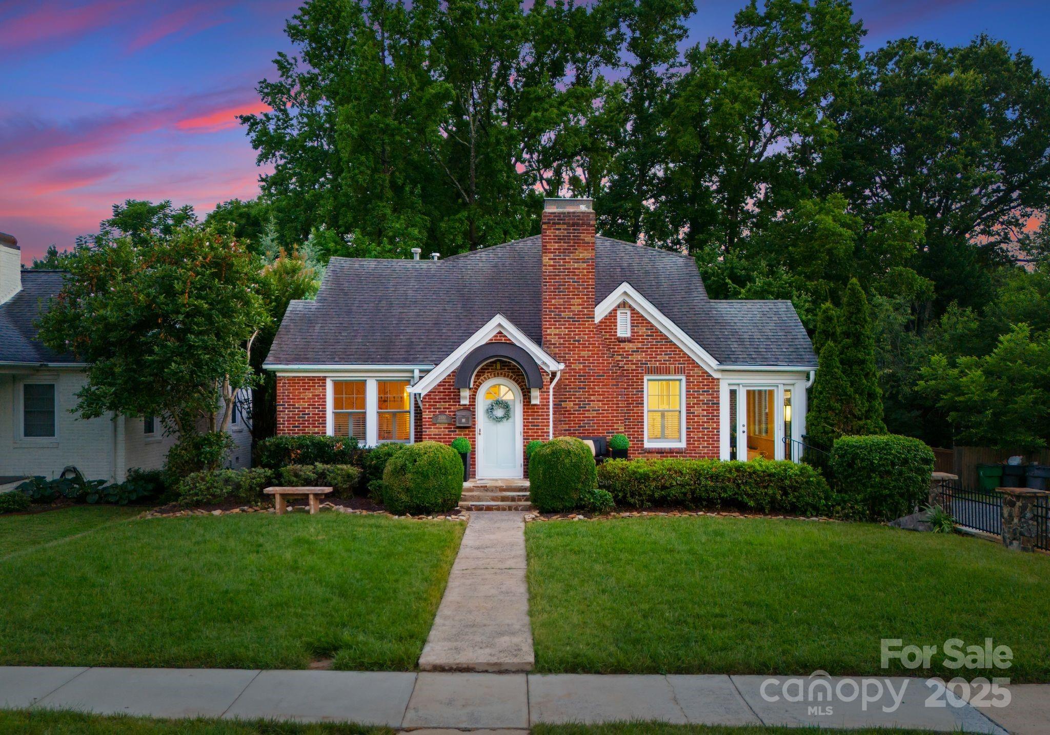 2100 Chesterfield Avenue
