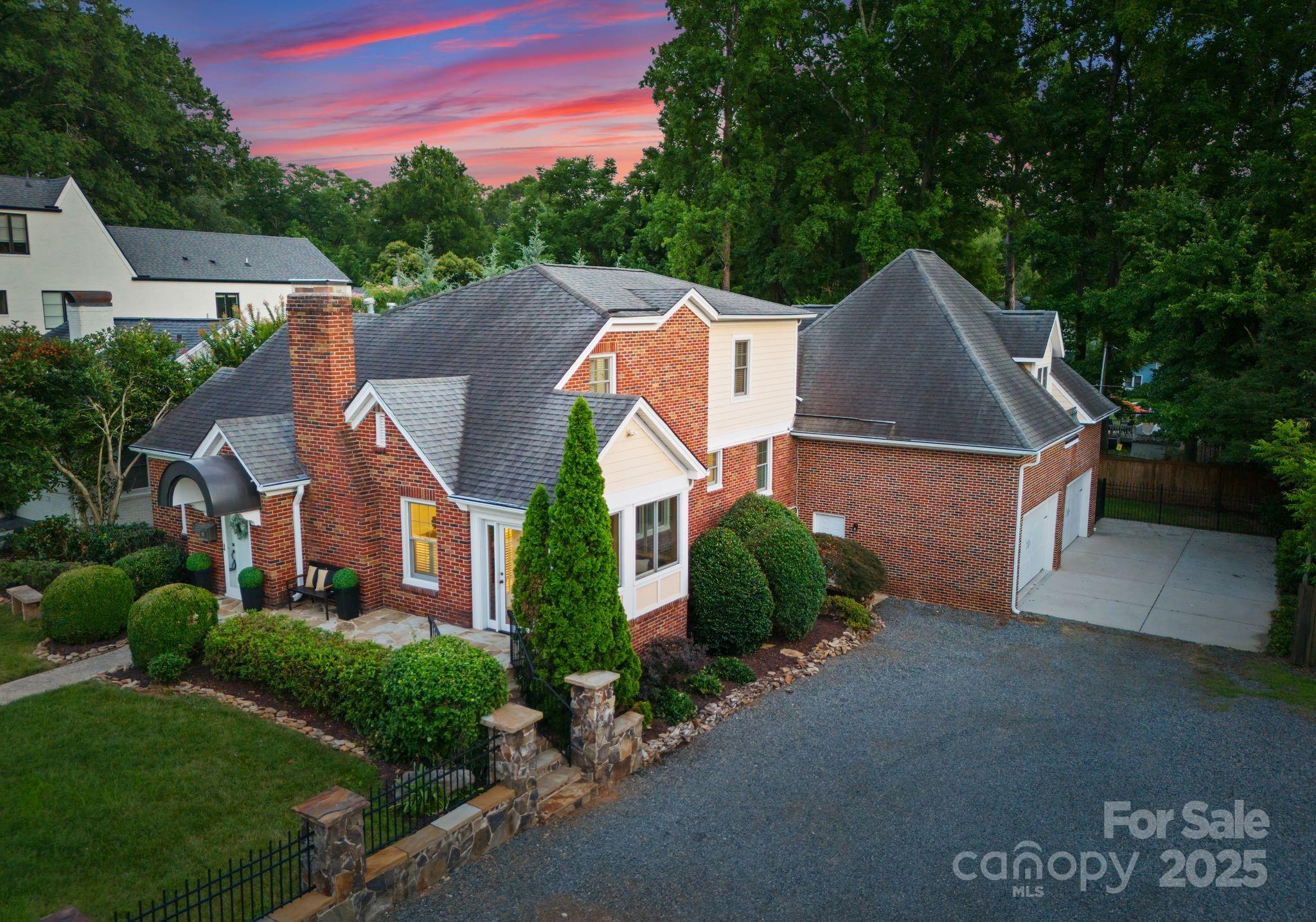 2100 Chesterfield Avenue