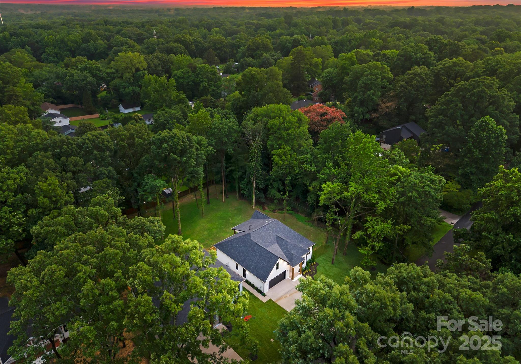 1622 Burtonwood Circle