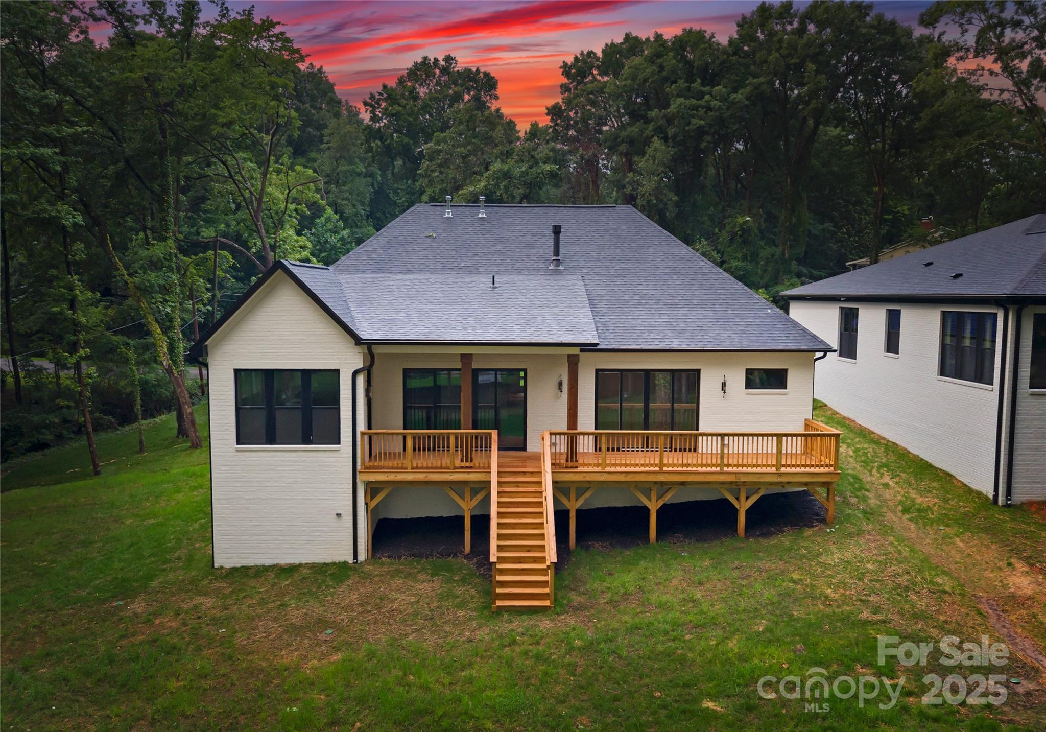 1622 Burtonwood Circle