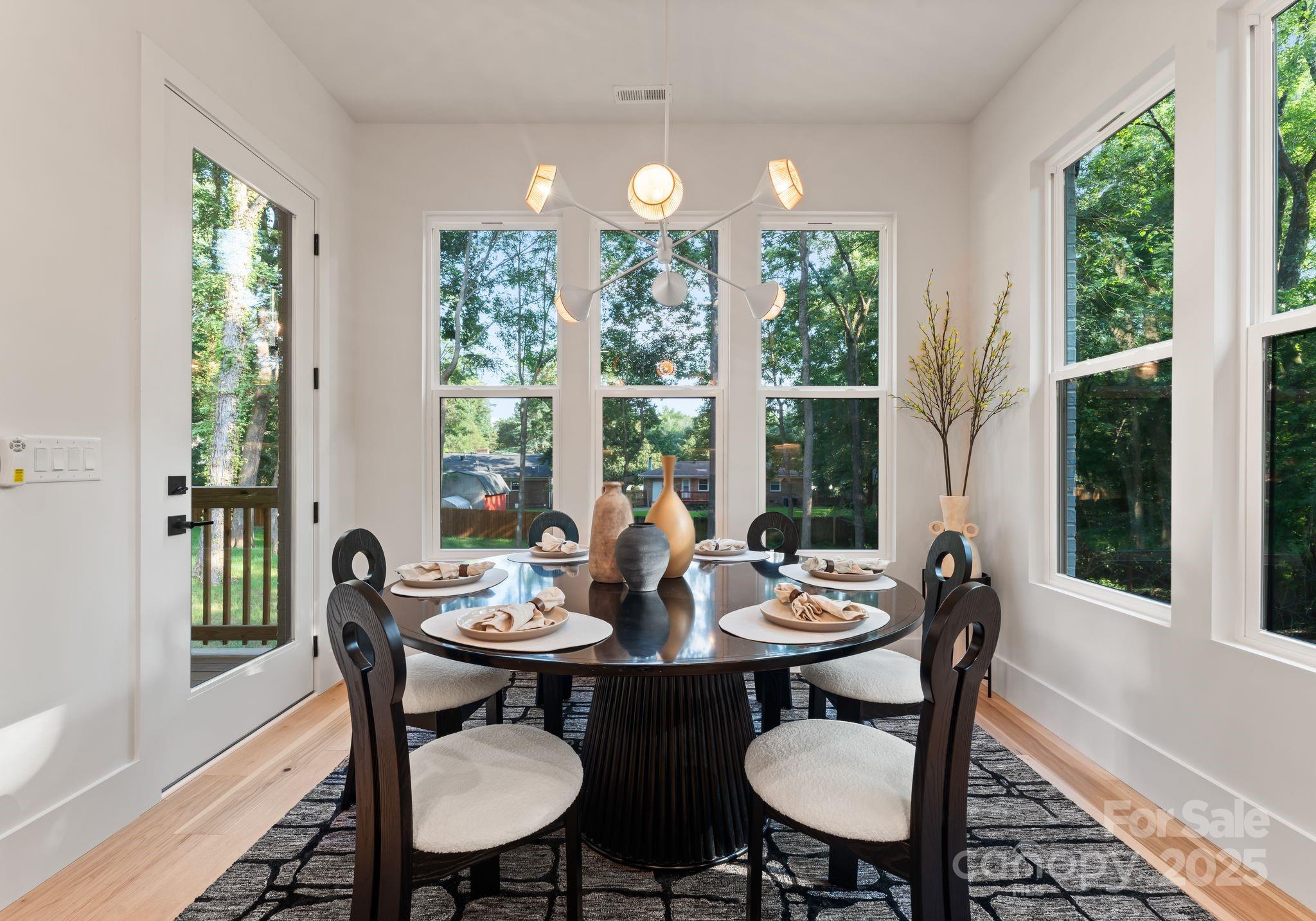 1622 Burtonwood Circle