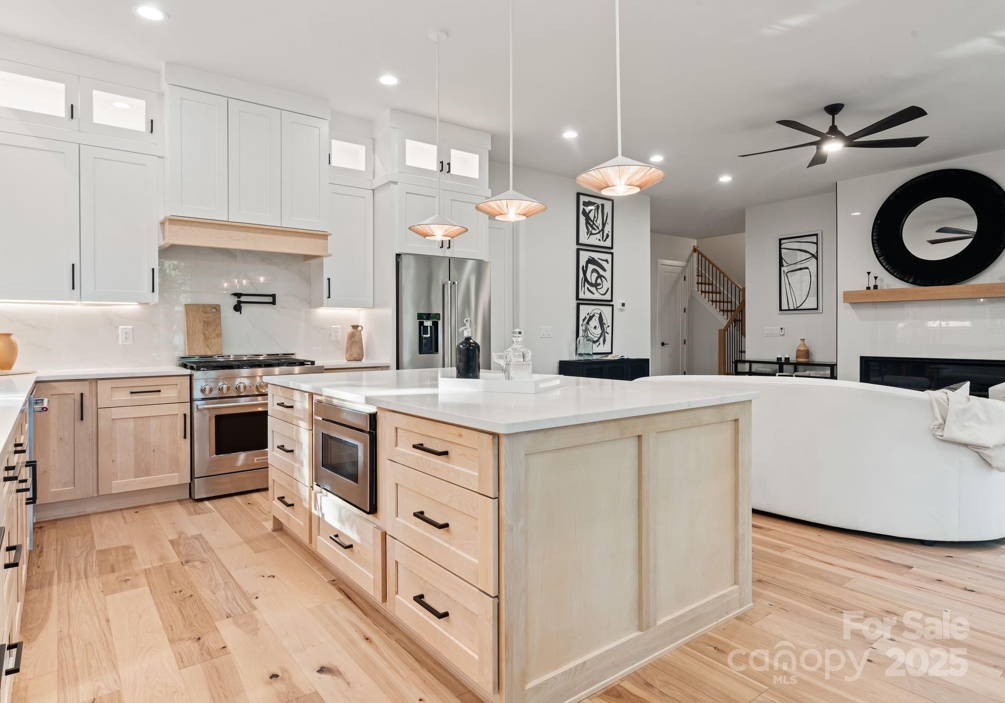 1622 Burtonwood Circle