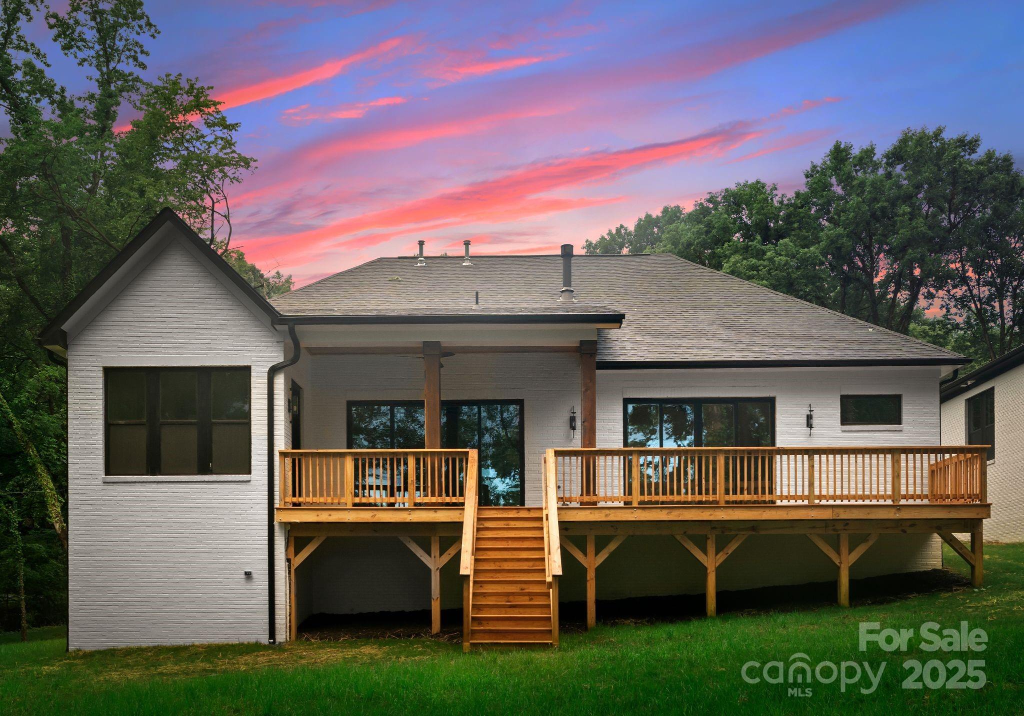 1622 Burtonwood Circle
