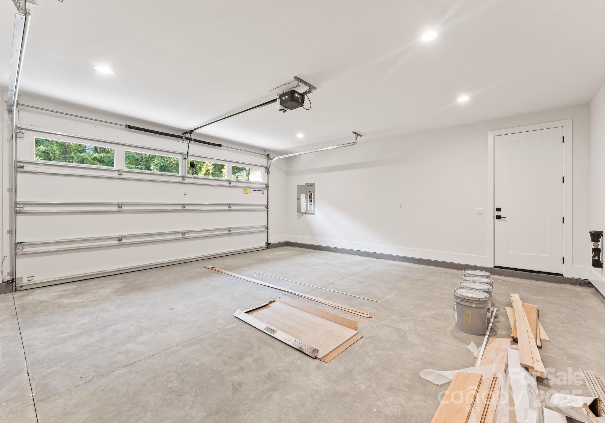 1622 Burtonwood Circle
