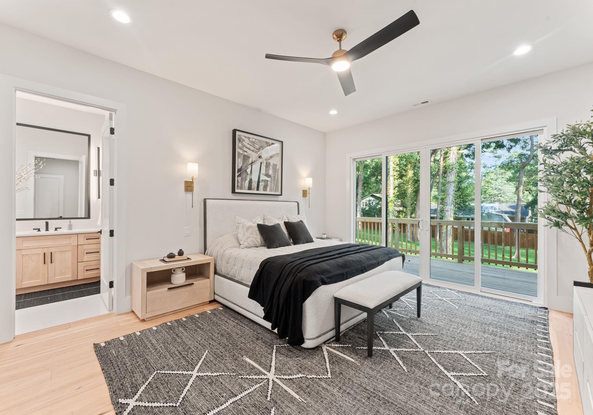 1622 Burtonwood Circle
