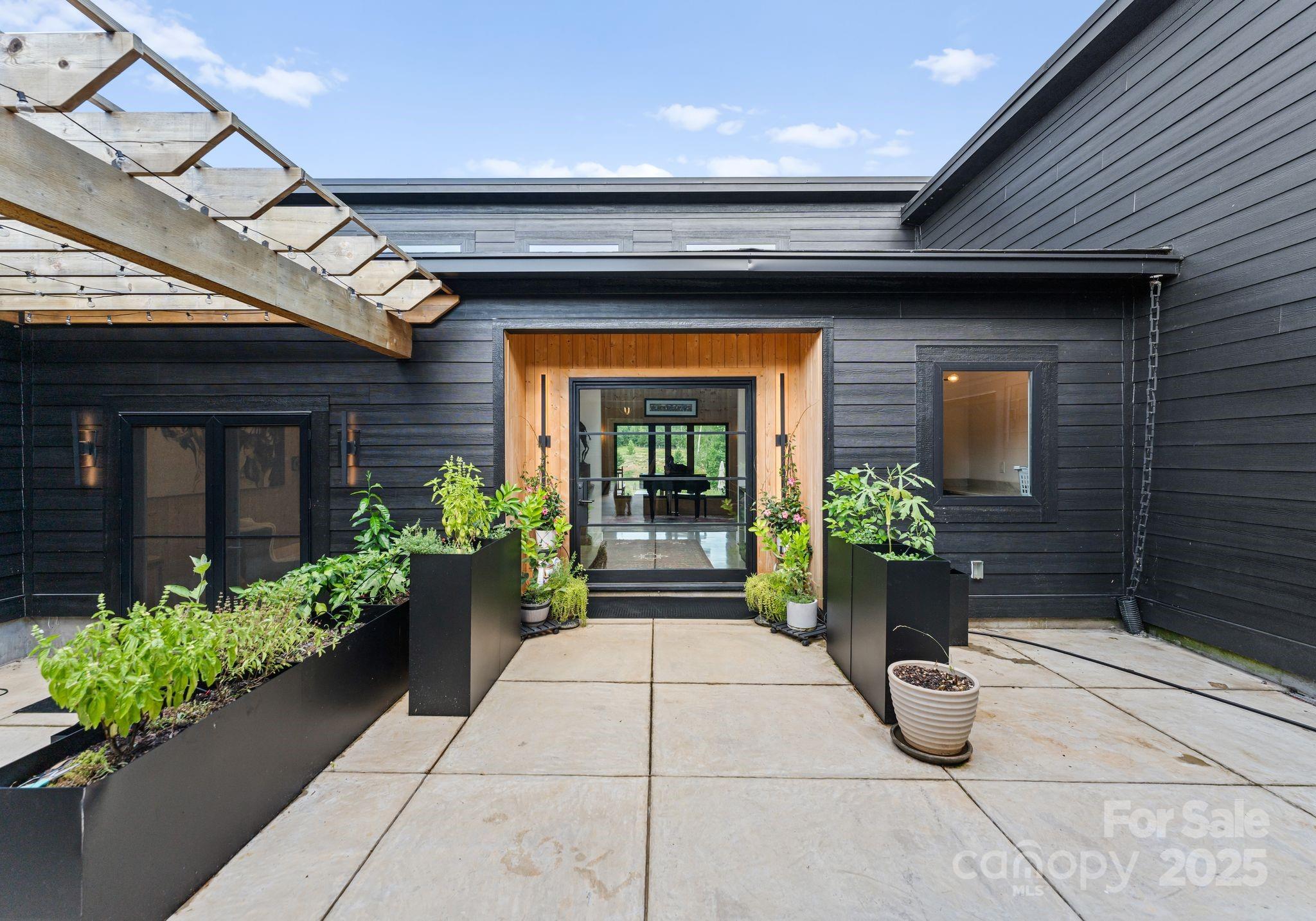 200 Weatherstone Trail
