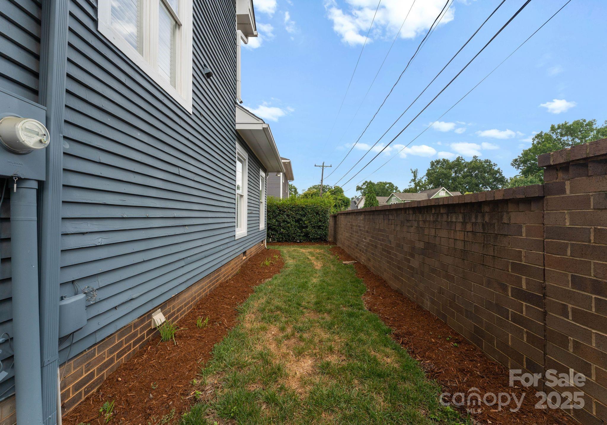 618 Olmsted Park Place
