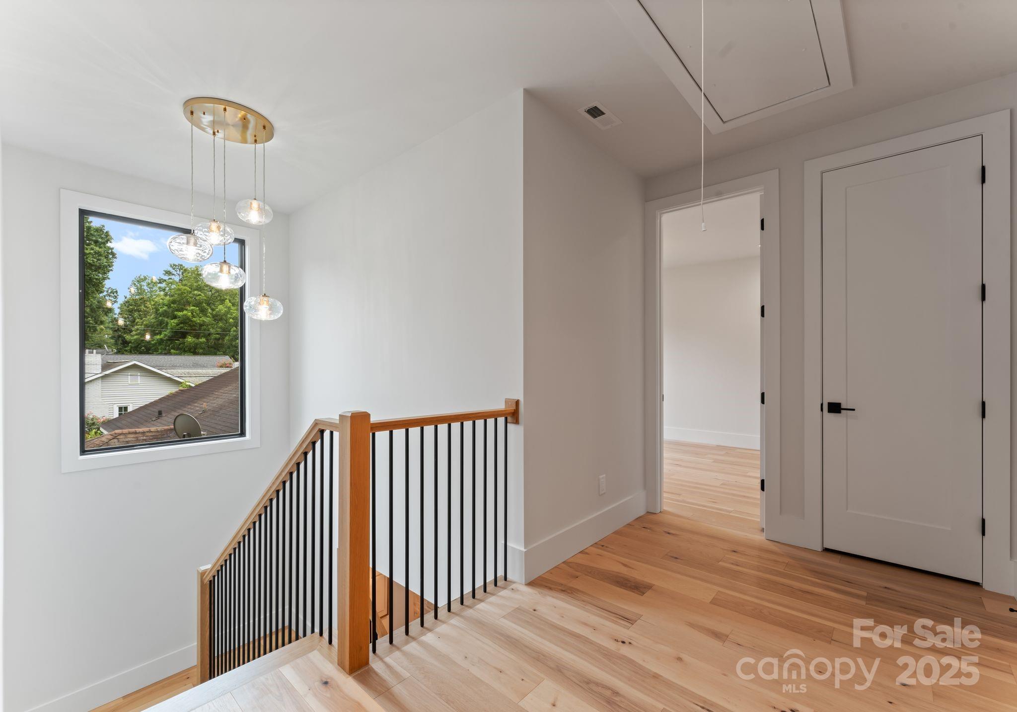1616 E 35th Street
