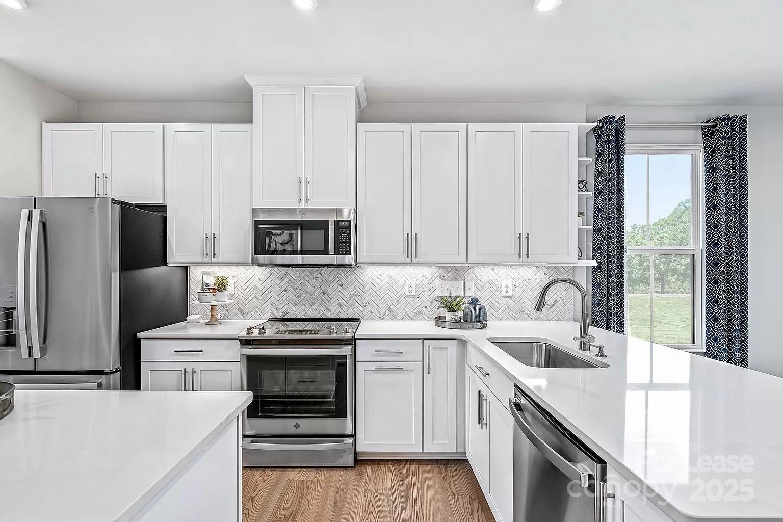 1324 Gleason Way Unit: 1007 D
