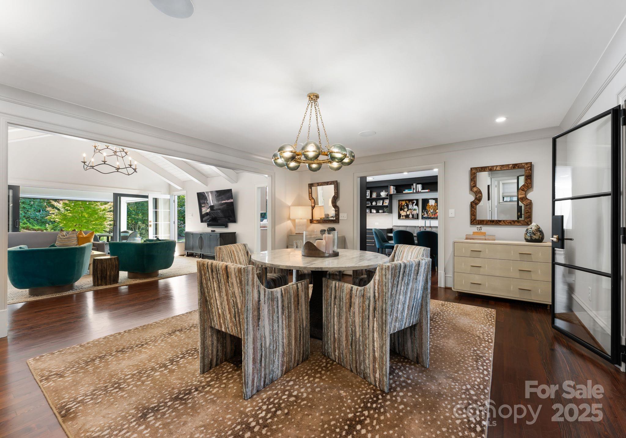 2415 Knollwood Road