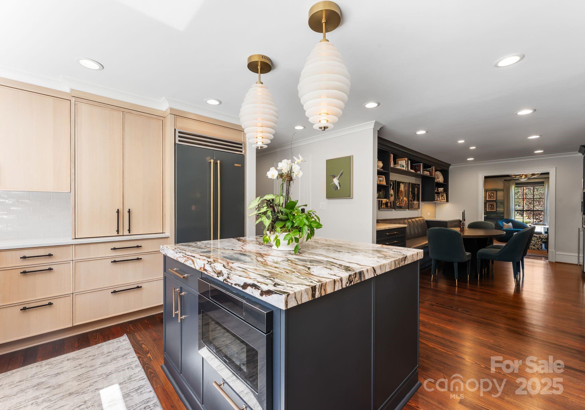 2415 Knollwood Road