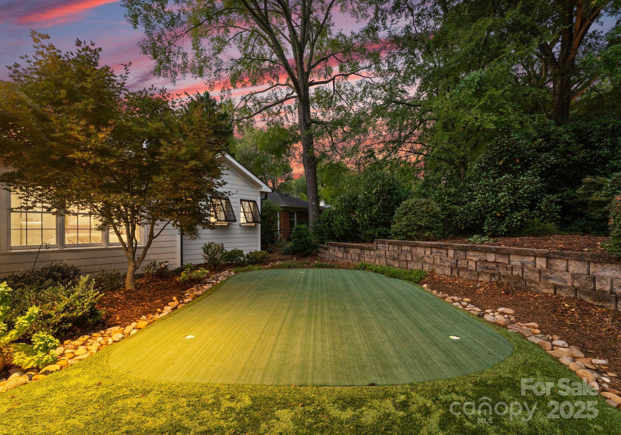 2415 Knollwood Road