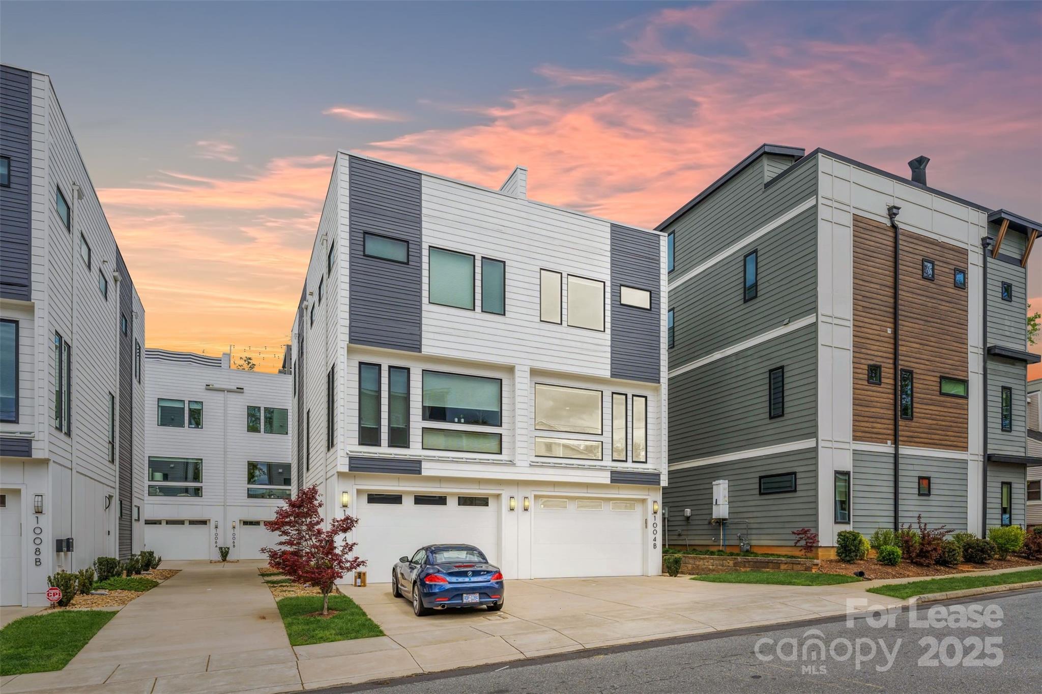 1004 Greenleaf Avenue Unit: B