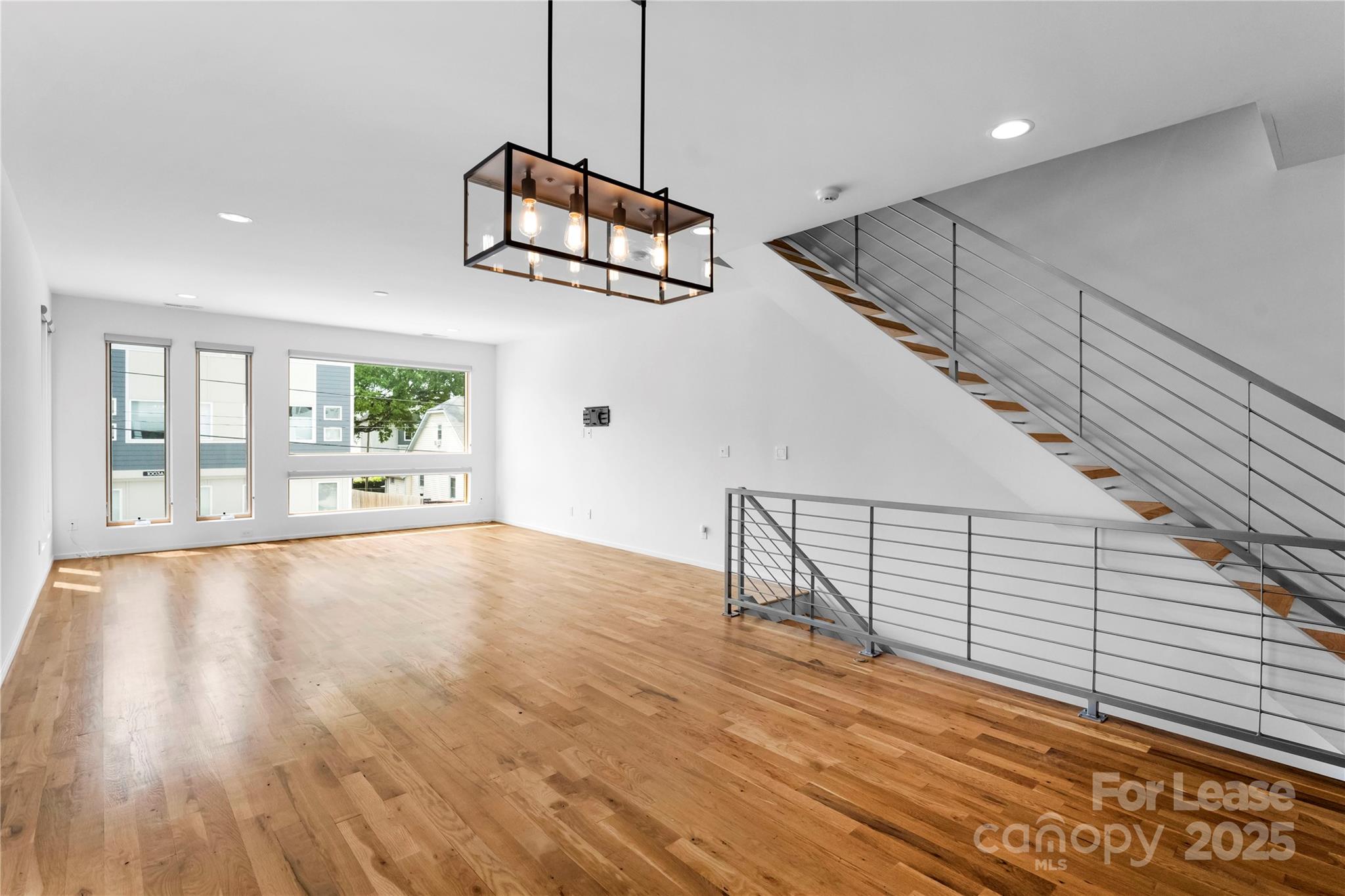 1004 Greenleaf Avenue Unit: B