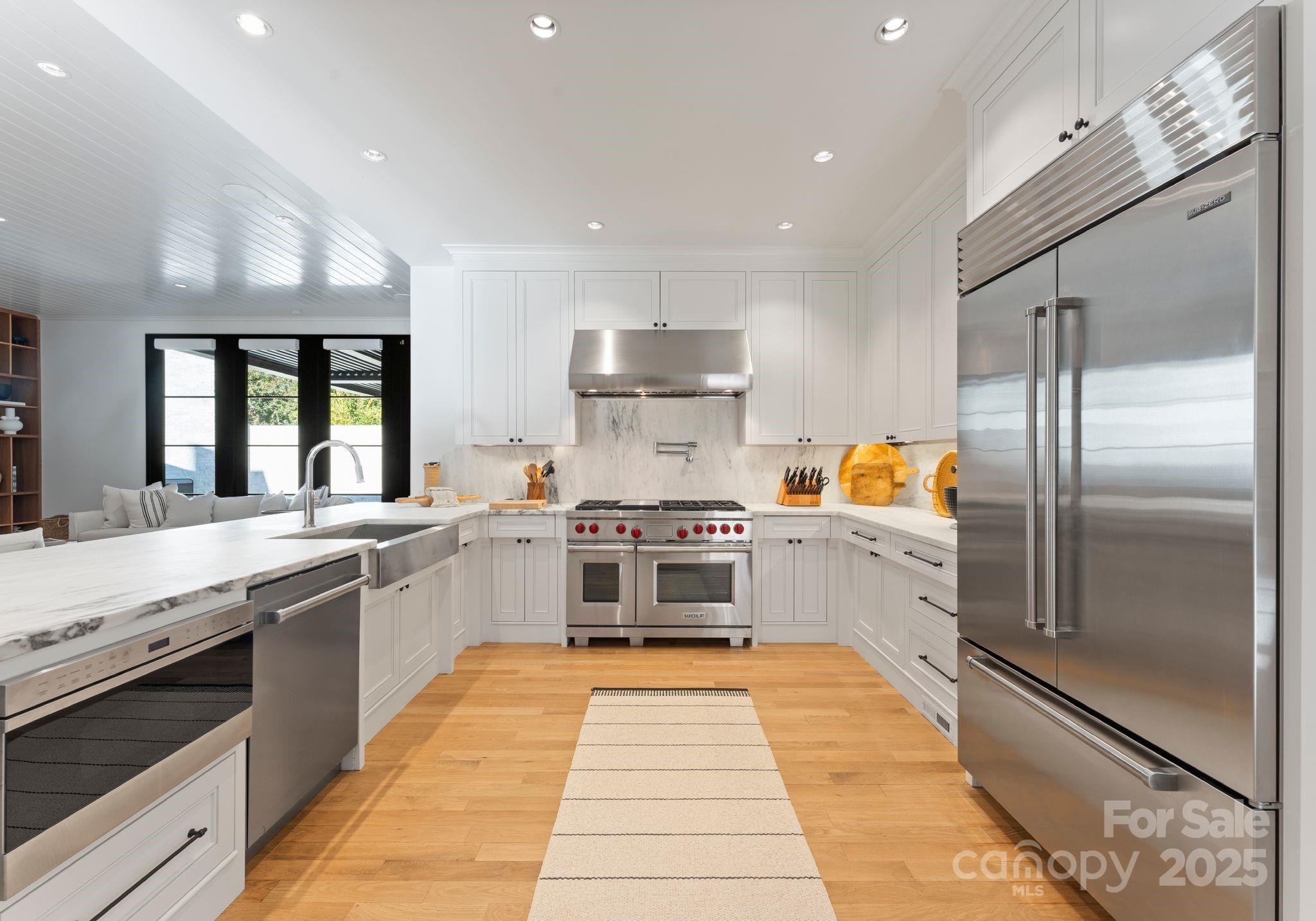 2825 Kenwood Sharon Lane