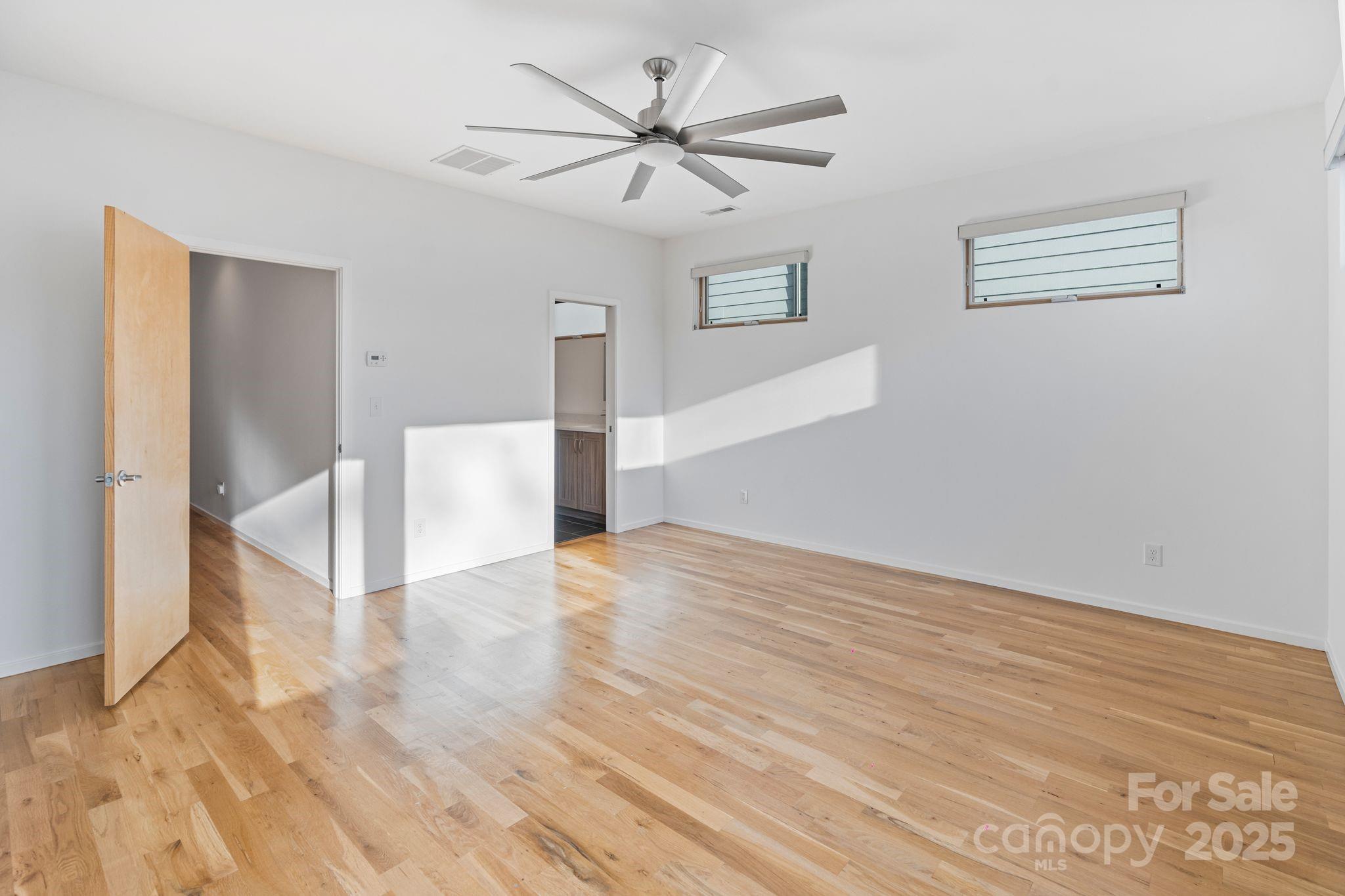 1004 B Greenleaf Avenue Unit: B