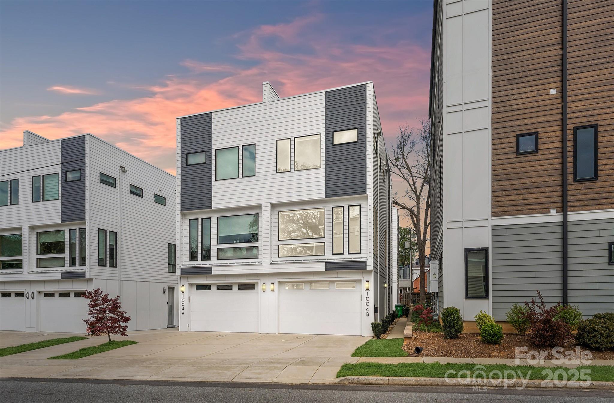 1004 B Greenleaf Avenue Unit: B