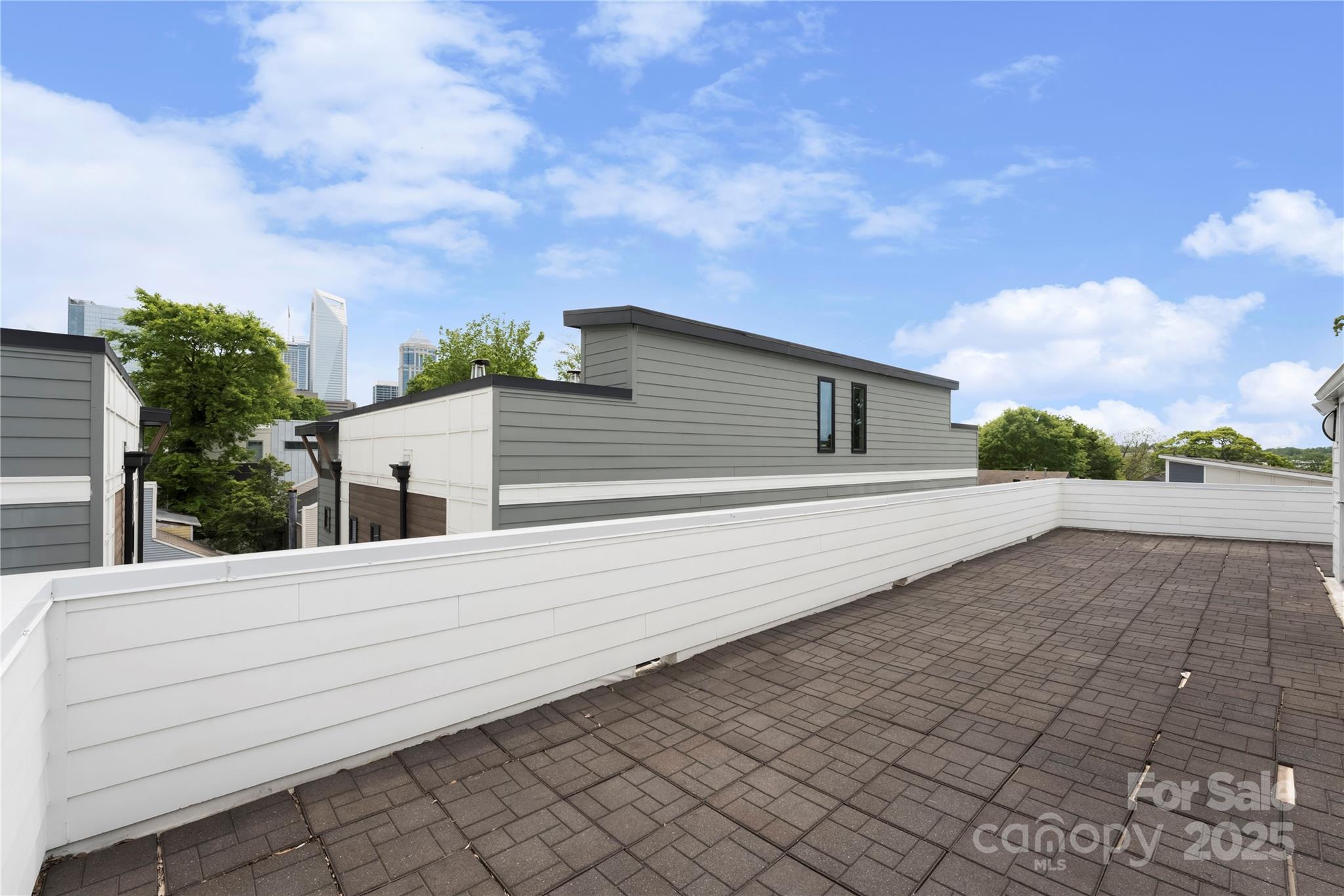 1004 B Greenleaf Avenue Unit: B