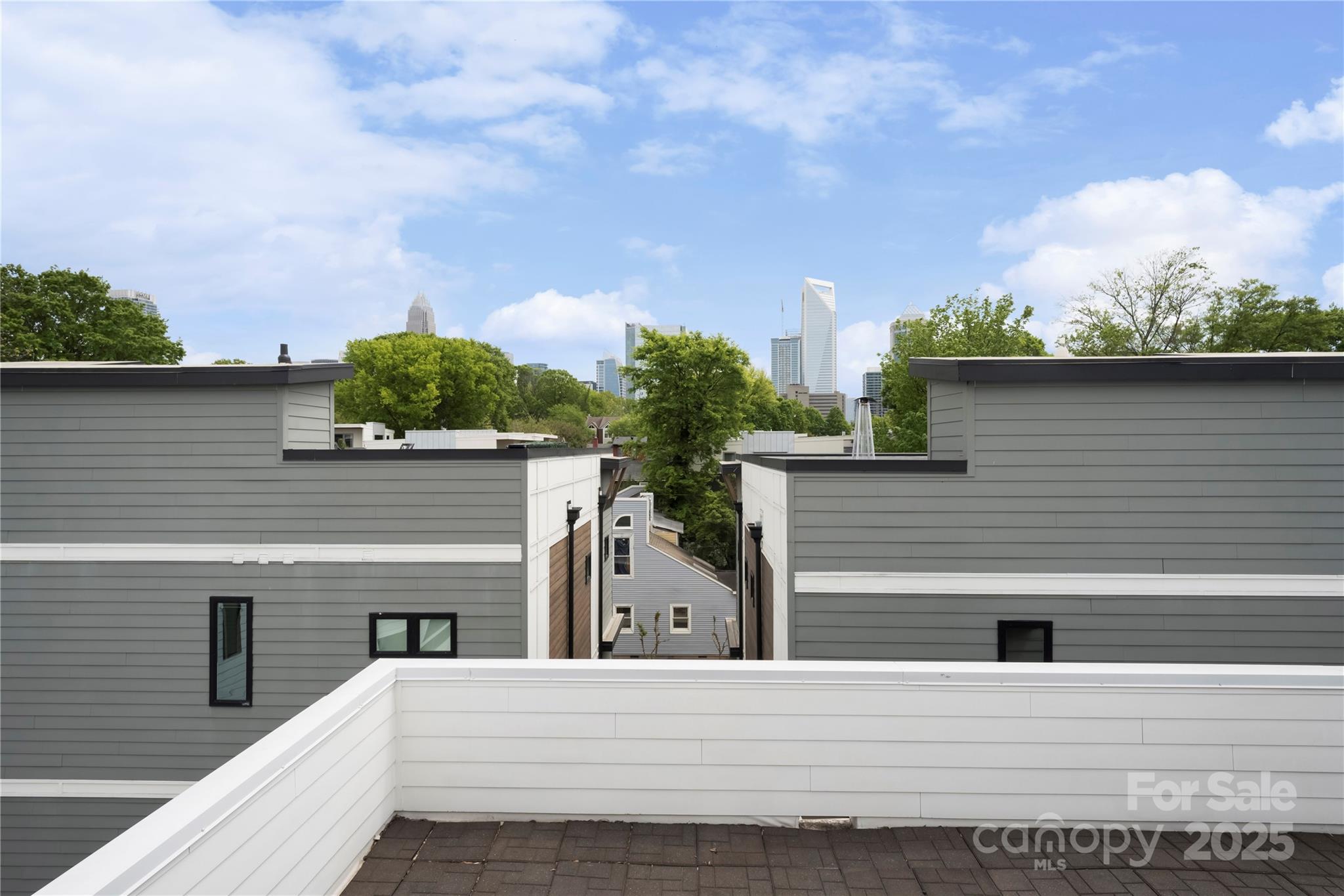 1004 B Greenleaf Avenue Unit: B