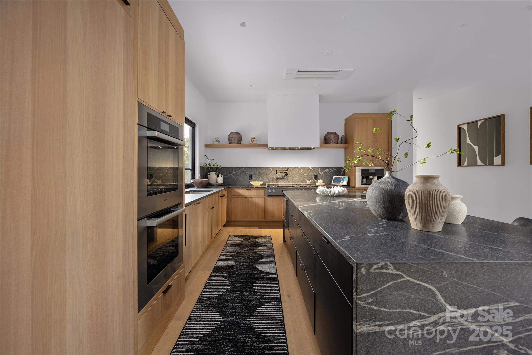 2804 Shenandoah Avenue