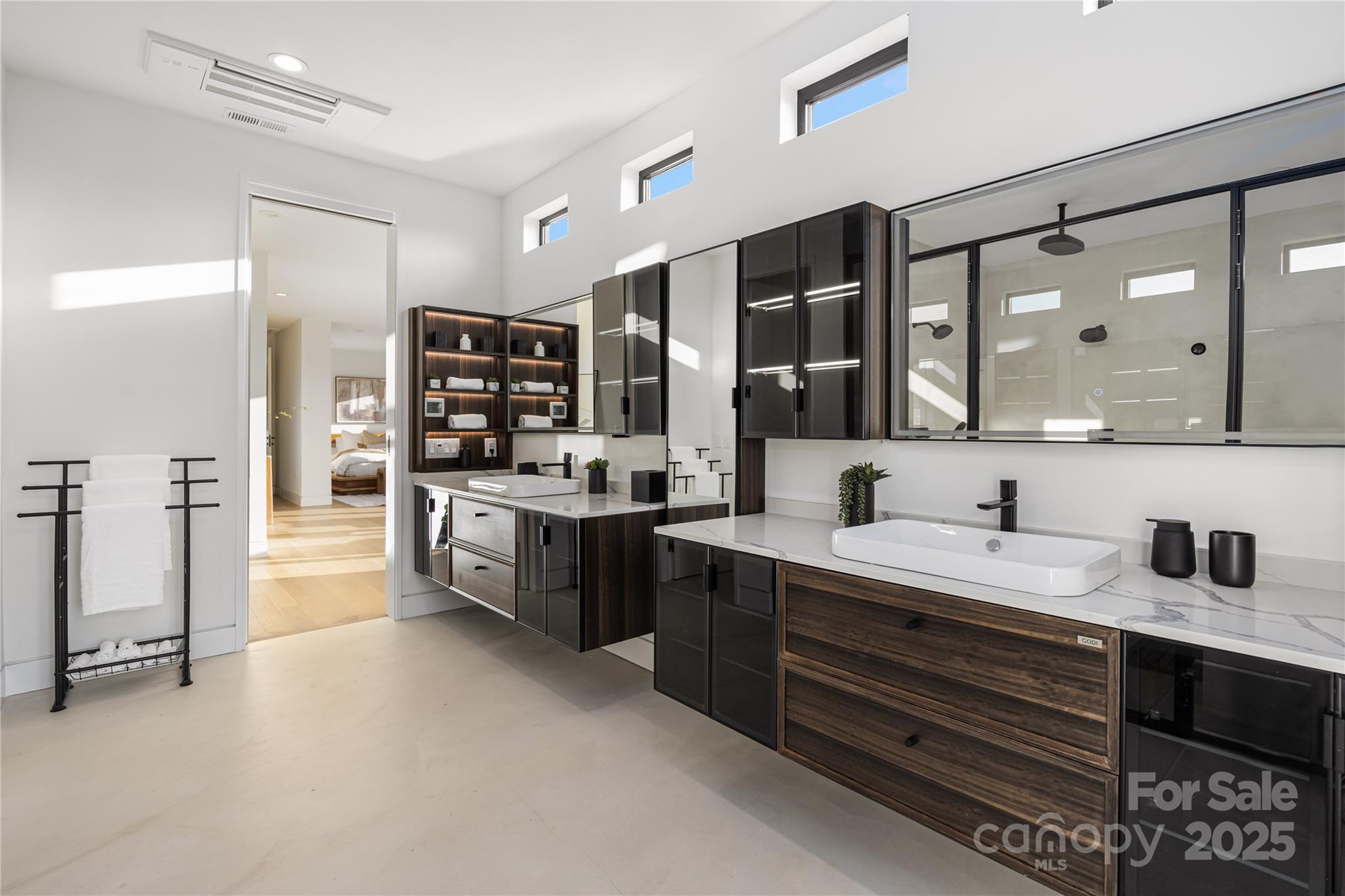 2804 Shenandoah Avenue