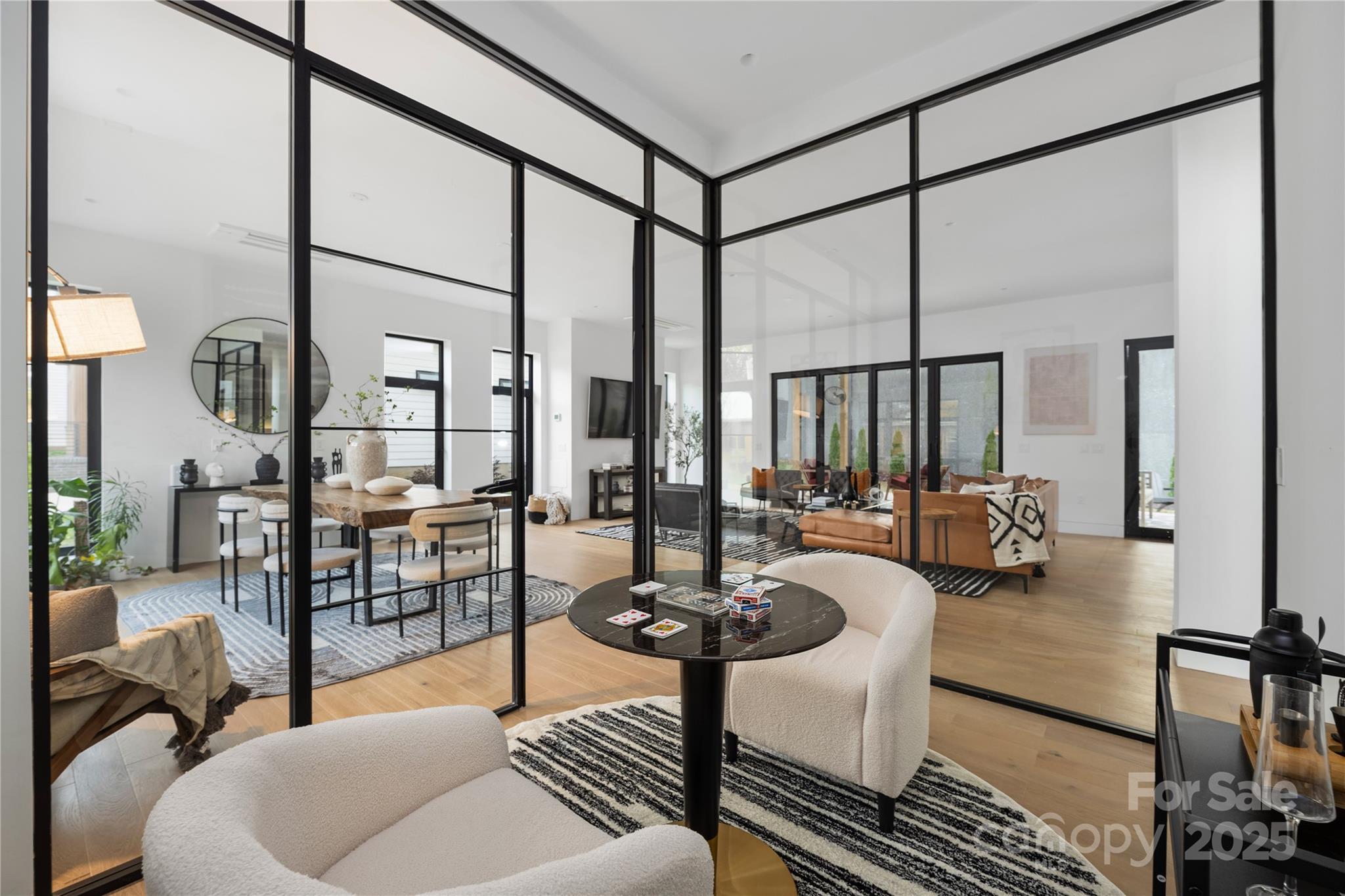 2804 Shenandoah Avenue