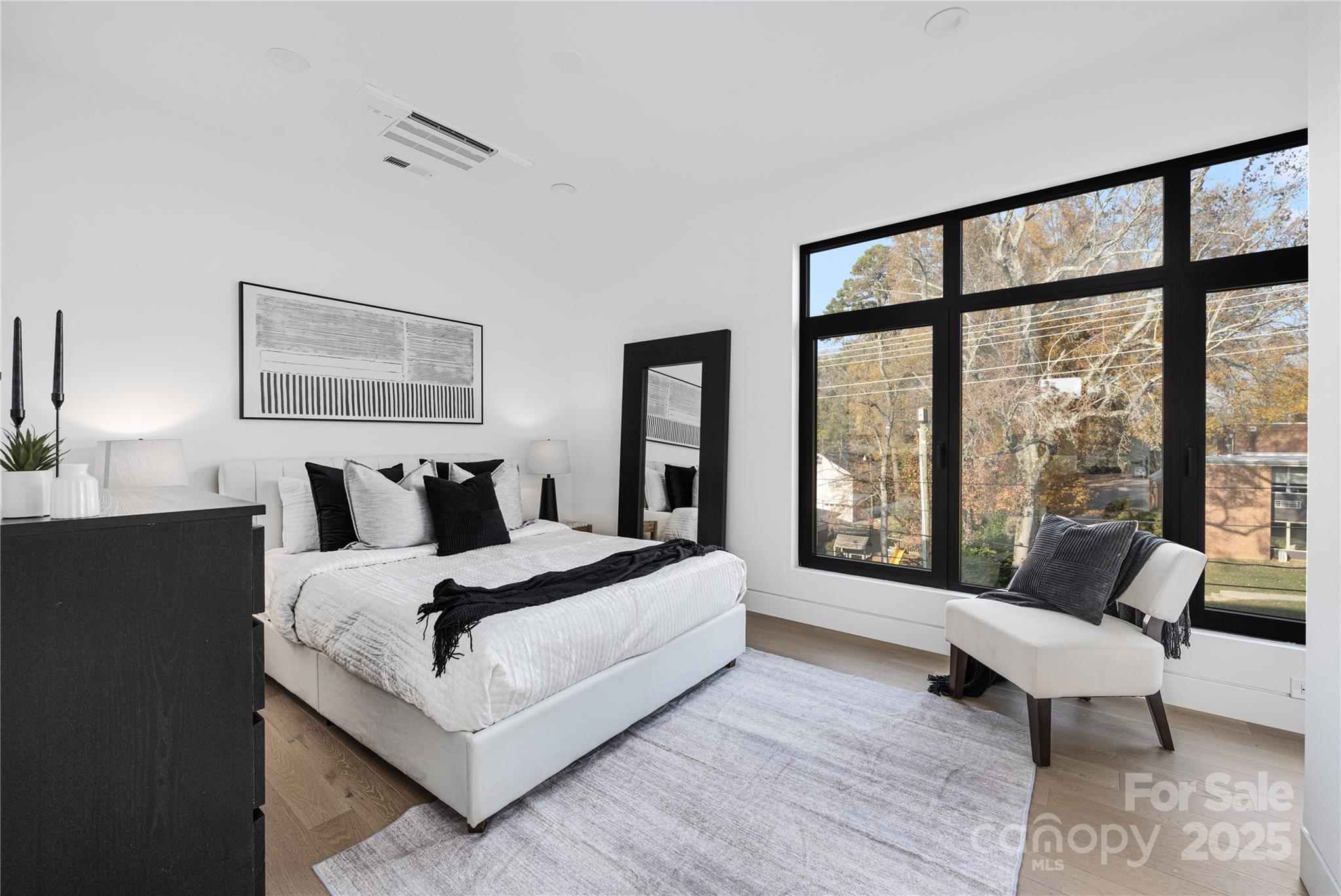 2804 Shenandoah Avenue