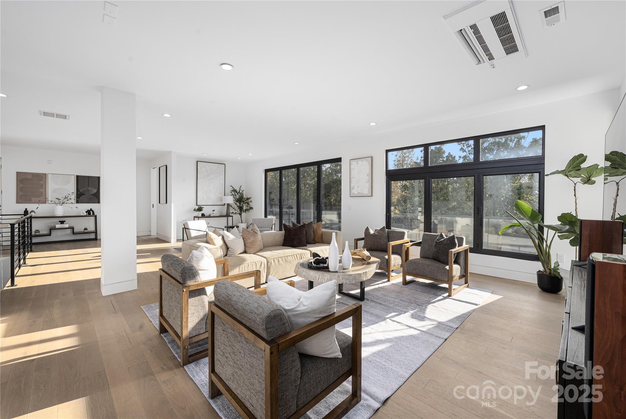 2804 Shenandoah Avenue