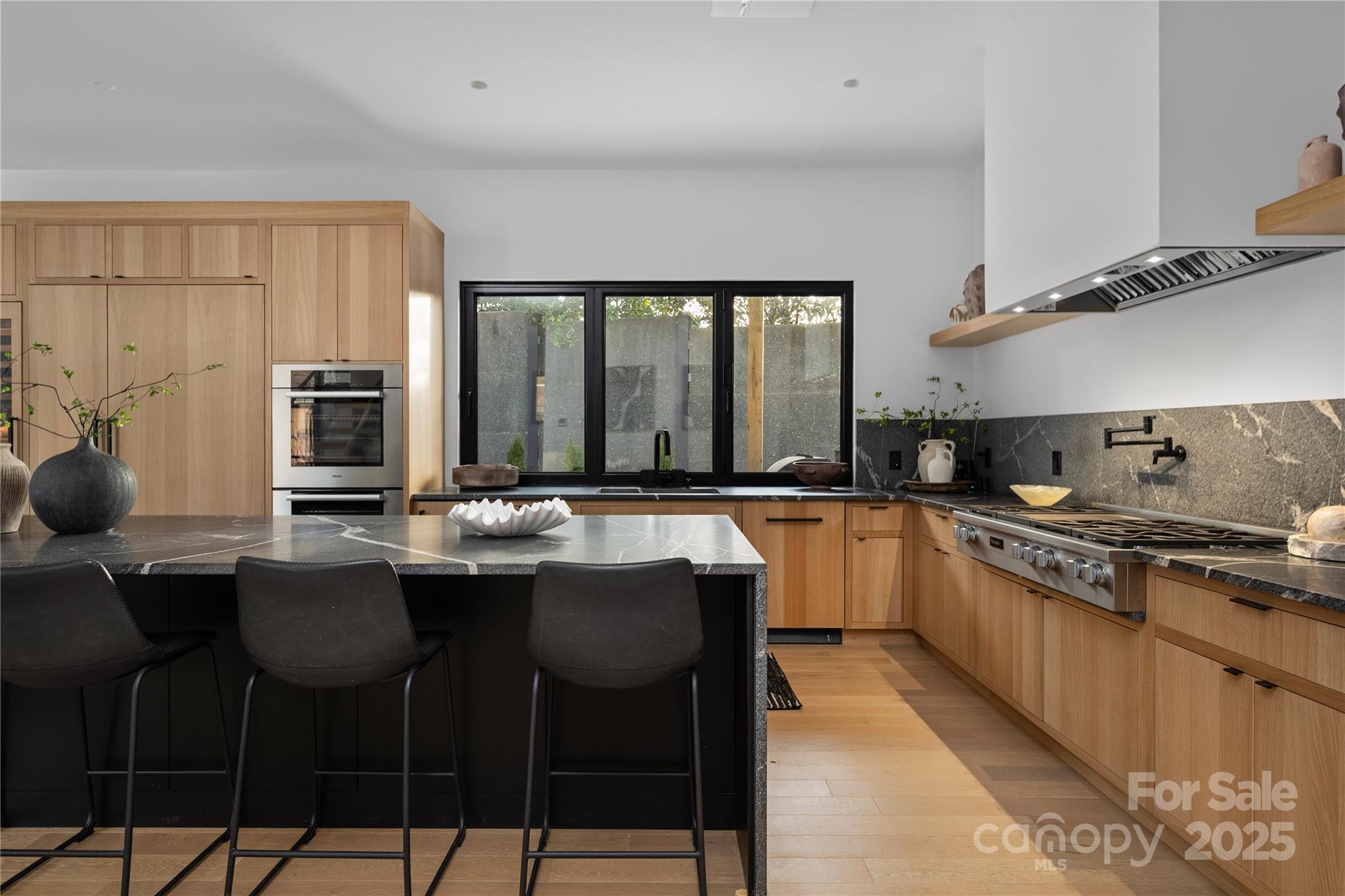 2804 Shenandoah Avenue