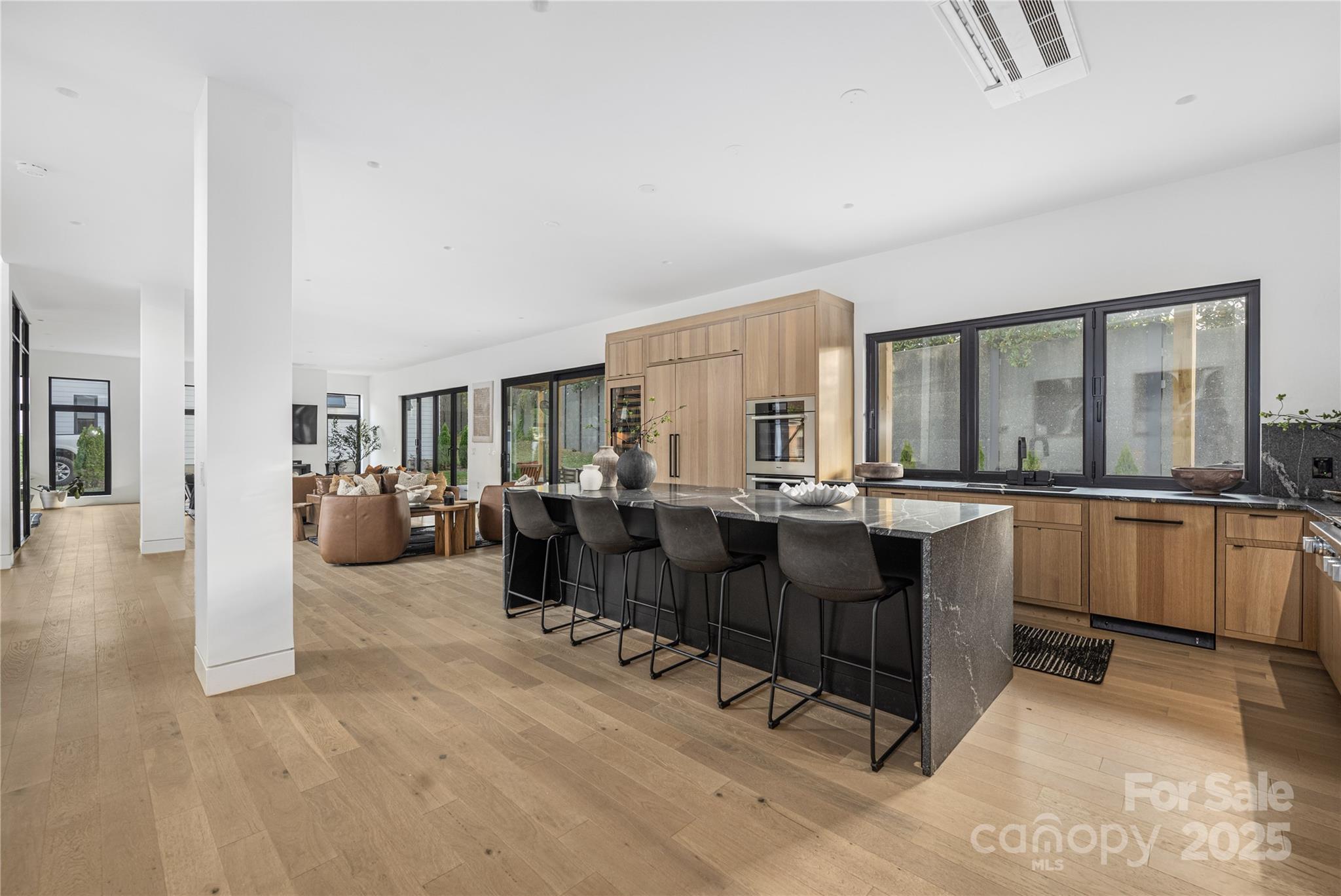 2804 Shenandoah Avenue