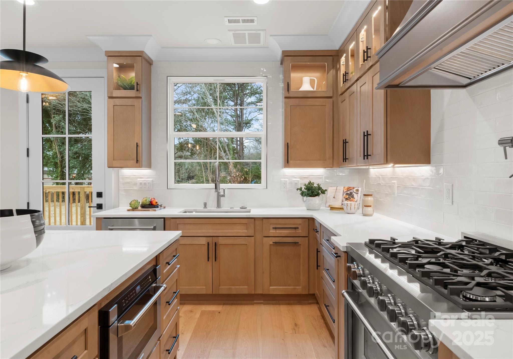 1641 Longfellow Street