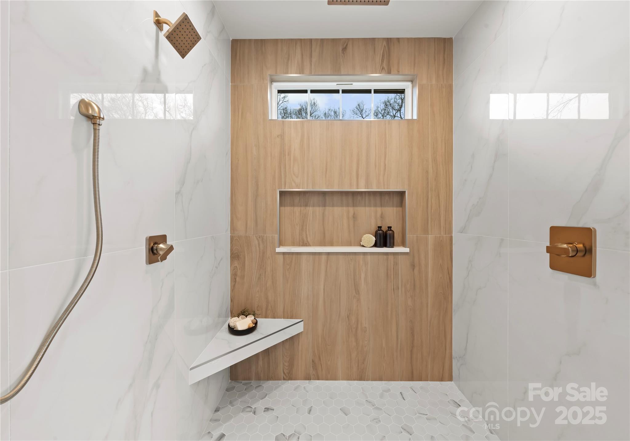 1641 Longfellow Street