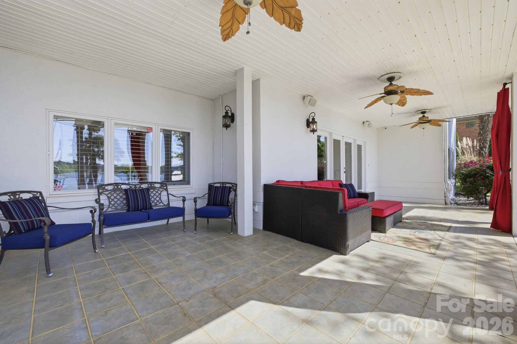 144 Mariner Pointe Lane