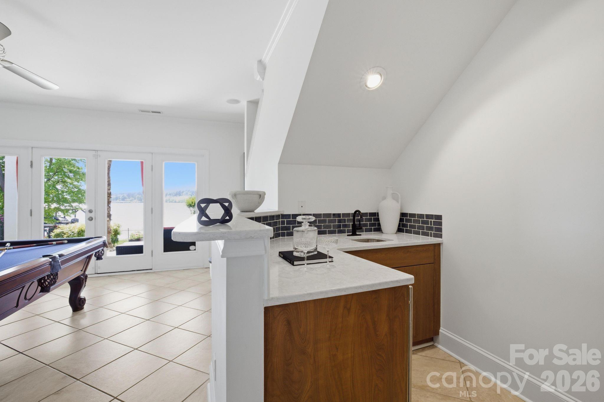 144 Mariner Pointe Lane